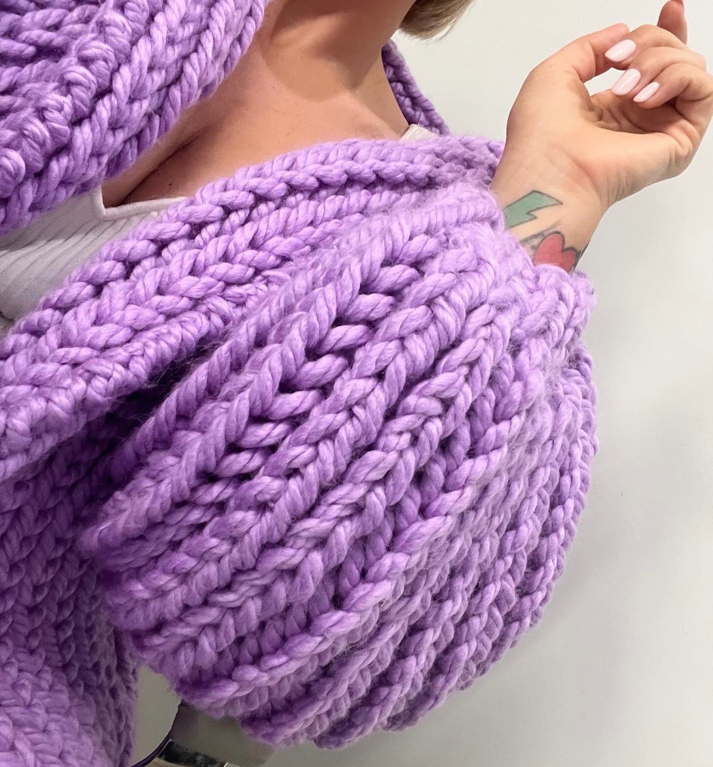 MUMS SILK FLOW WOOL PASTEL LILAC - Soft & Luxurious Wool Scarf for Women - Perfect for Fall & Winter Fashion, Office Wear & Special Occasions