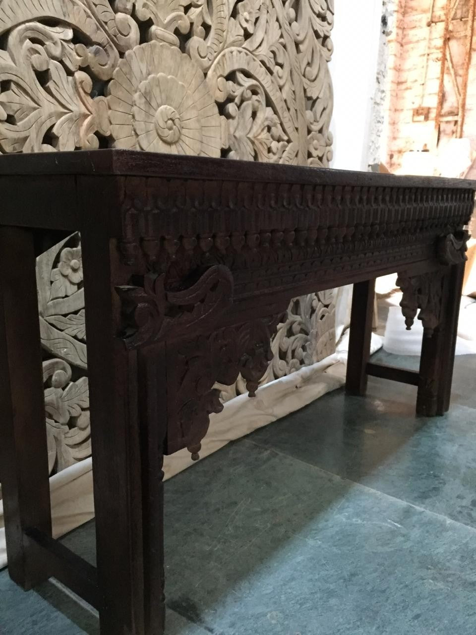 Hand Carved Indian Solid Wood Console Table - Elegant Brown Entryway Hall Table for Living Room, Foyer & Home Decor