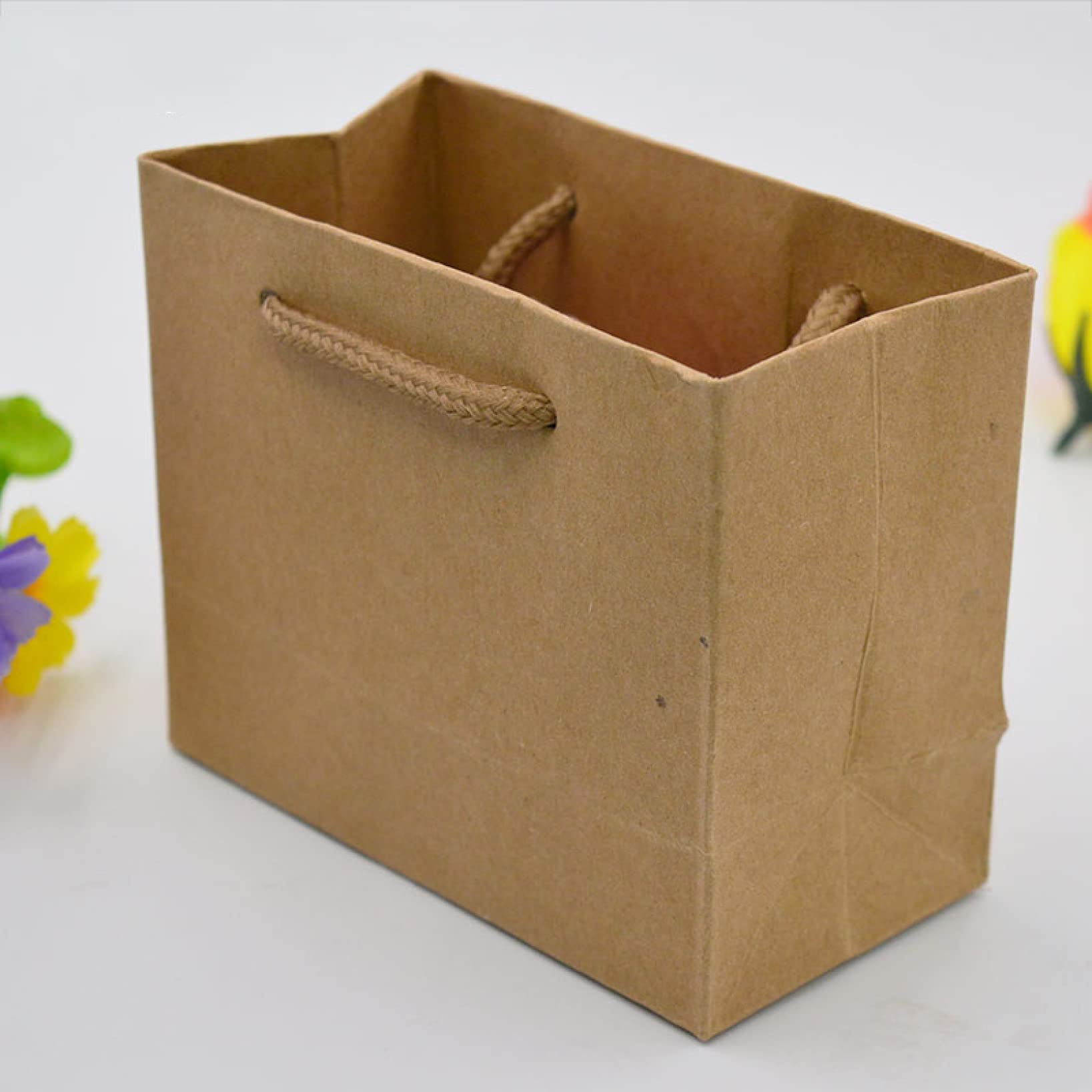 30 Pcs Elegant Kraft Paper Gift Bags with Handles - Perfect for Wedding Favors, Birthday Party Treats & Chocolate Packaging (Brown, 6x8 Inches)