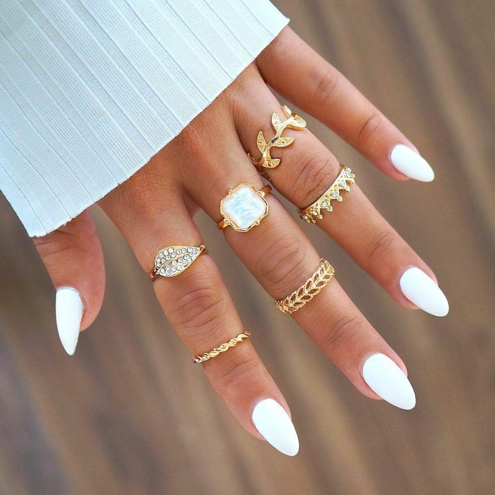Missgrace Gold Leaf Knuckle Stacking Rings for Women - Boho Vintage Stackable Midi Rings Set (Size 3-7) - Perfect for Layering, Everyday Wear & Boho Fashion Accessories