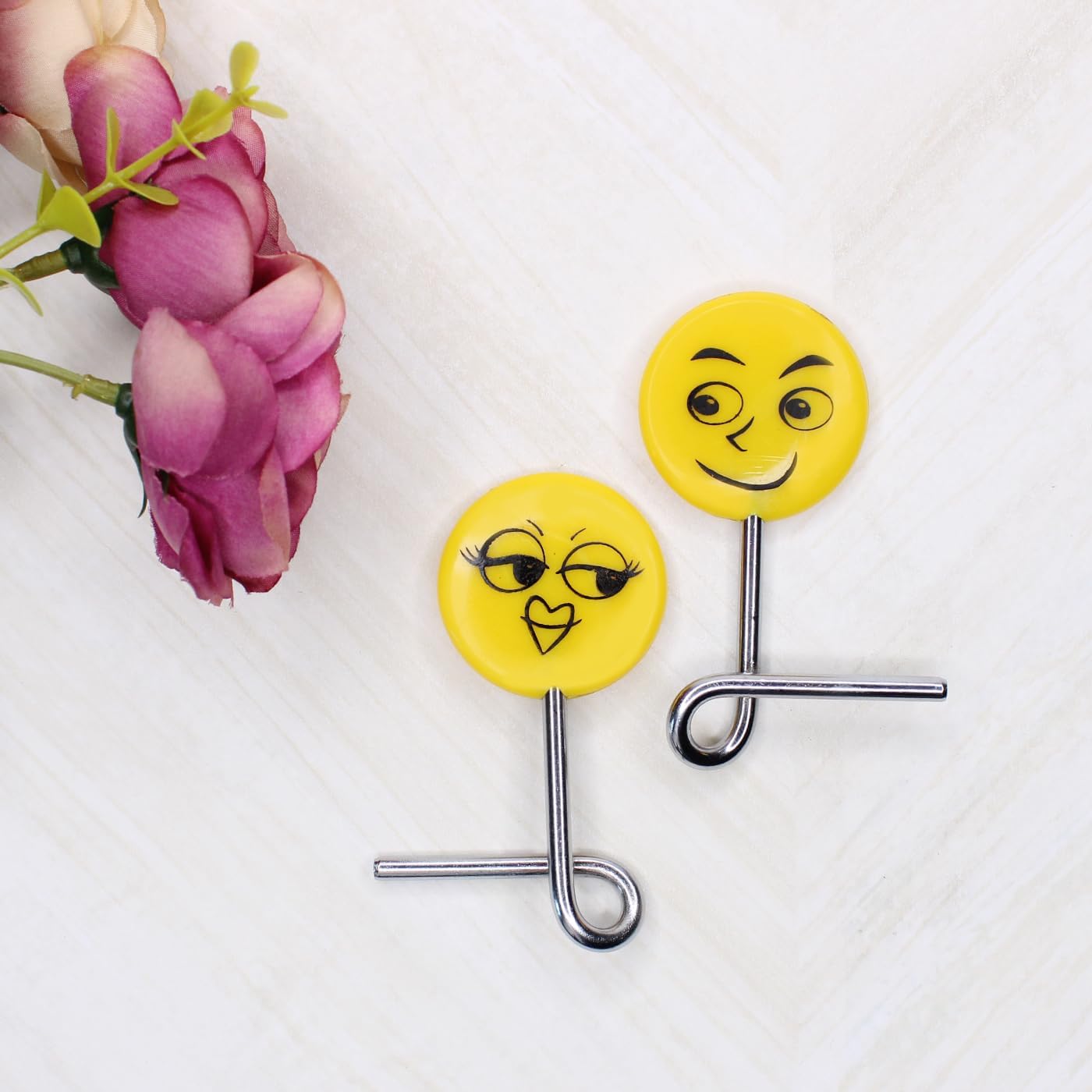 Pelo Cute Smiley Brain Teasers Puzzle Game - IQ Tester & Fun Brain Games for Kids and Adults - Pack of 1 - Perfect for Family Game Night, Classroom Activities & Cognitive Development