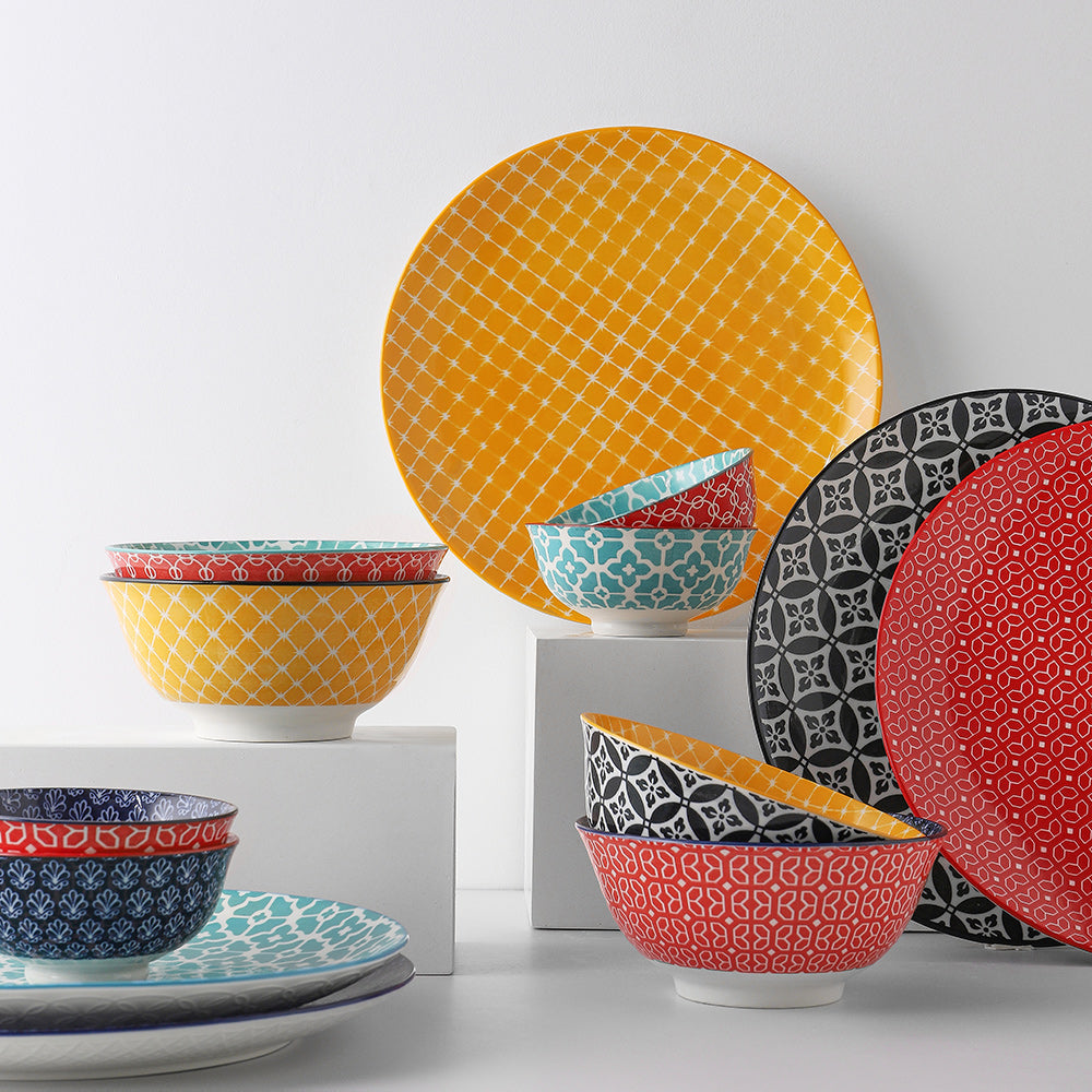 10 Inch Ceramic Dinner Plates - Set of 6, White Porcelain Plates for Everyday Dining, Restaurant & Home Use - Microwave & Dishwasher Safe