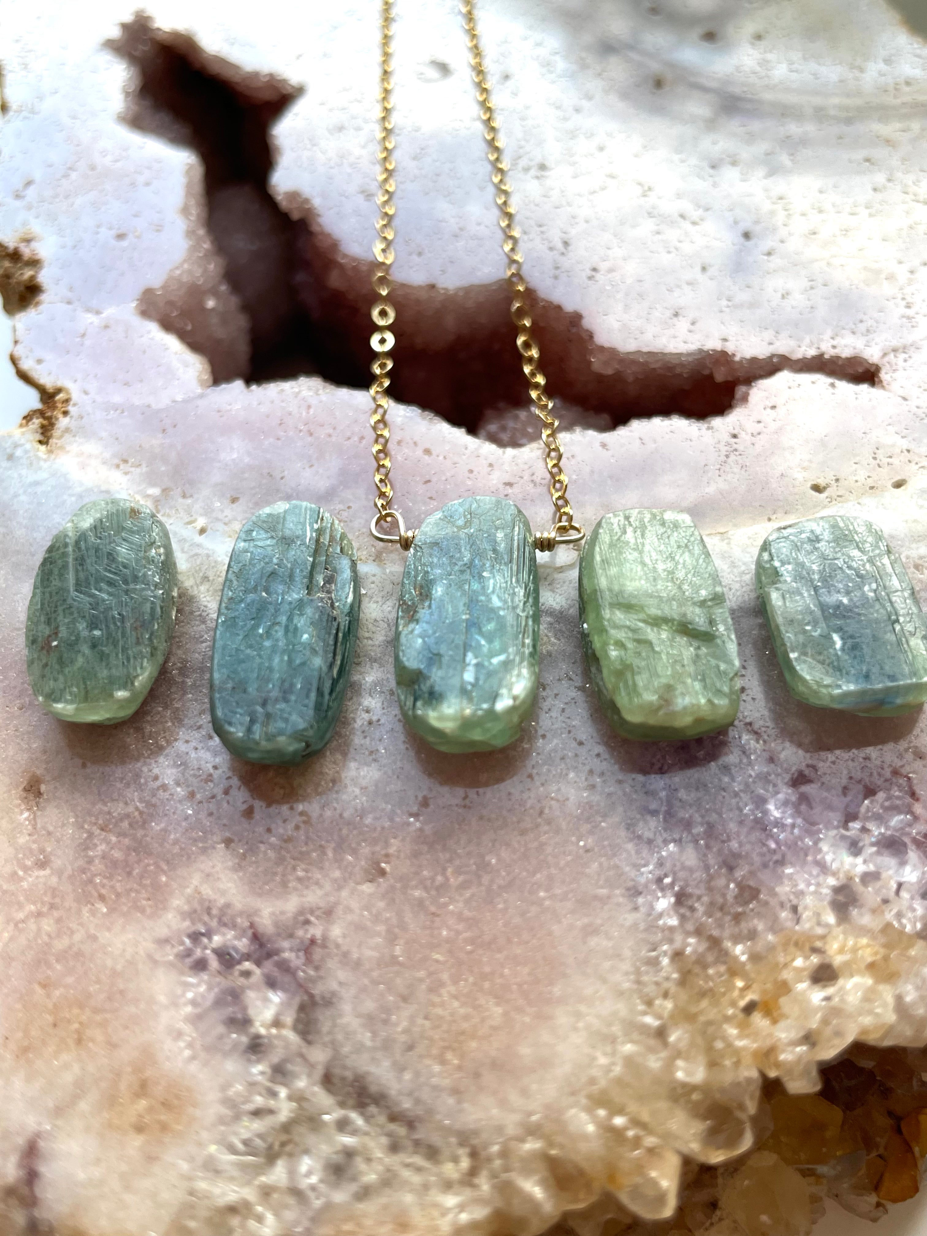 Raw Green Kyanite Crystal Necklace for Women - Natural Healing Stone Jewelry for Chakra Balancing & Energy Cleansing | Perfect for Meditation, Yoga & Spiritual Healing