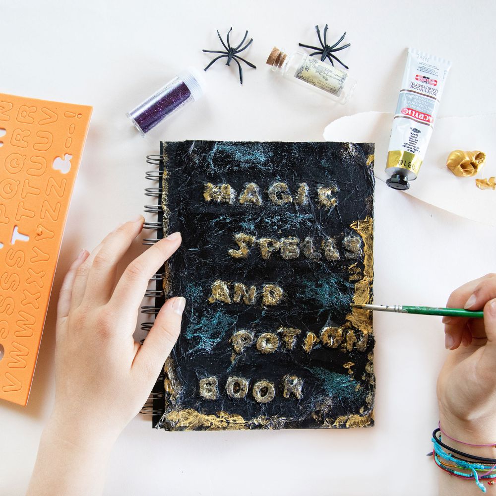LoLA The Witches and Wizards Art Box - Premium Collectible Storage Case for Magic Themed Board Games & Fantasy Decor