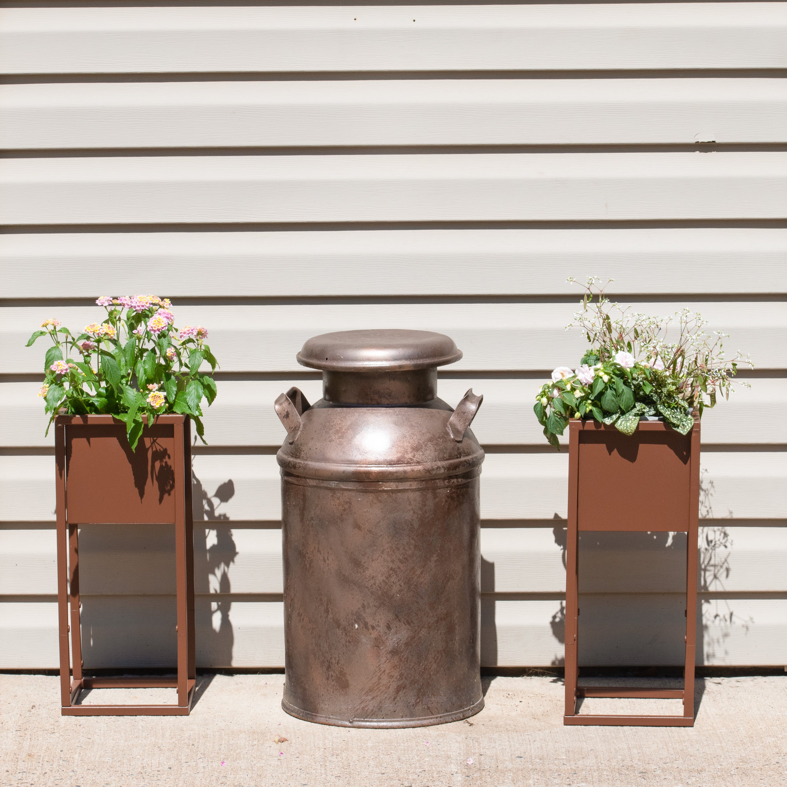 Modern Metal Planter Boxes with Legs - Set of 2, Indoor/Outdoor Garden Planters for Patio, Balcony & Home Decor - Rust-Resistant & Durable Design