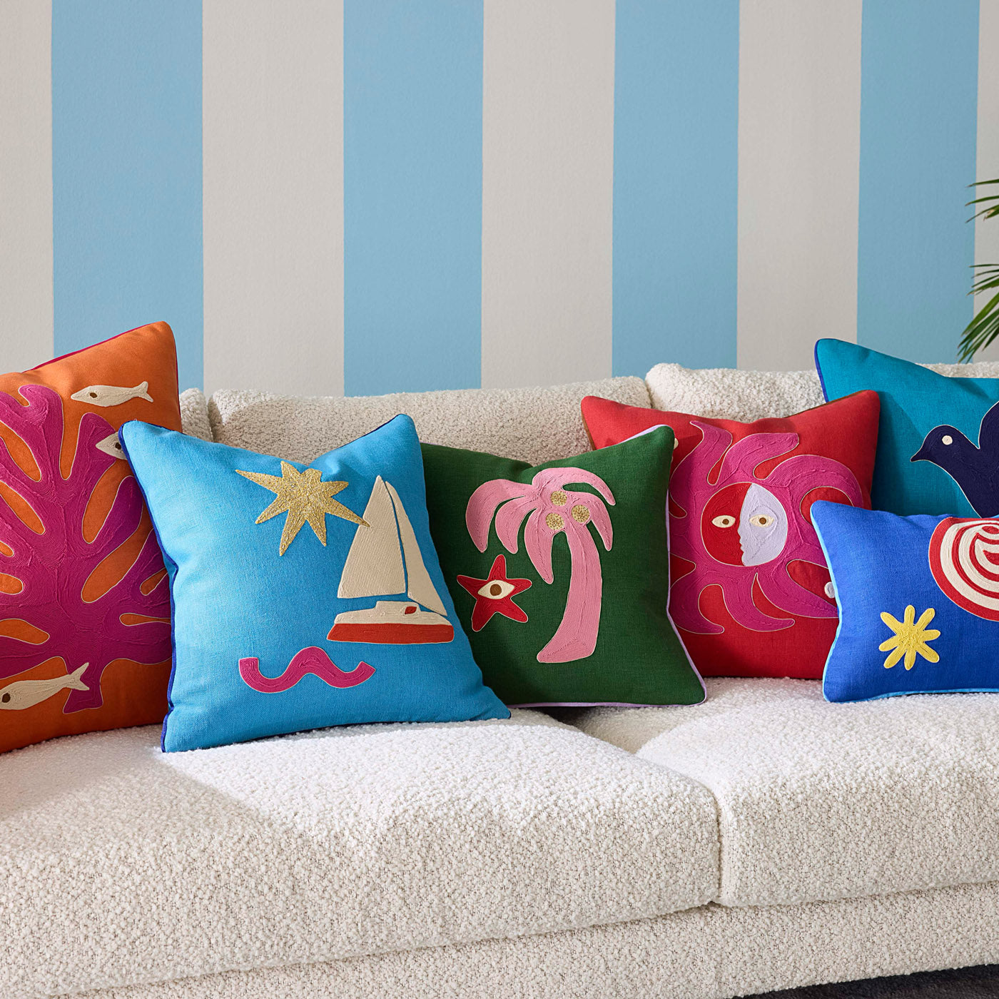 Playa Palm Tree Pillow - Tropical Decor Throw Pillow for Beach House, Boho Bedroom & Outdoor Patio - Soft Decorative Cushion for Sofa, Chair or Bed