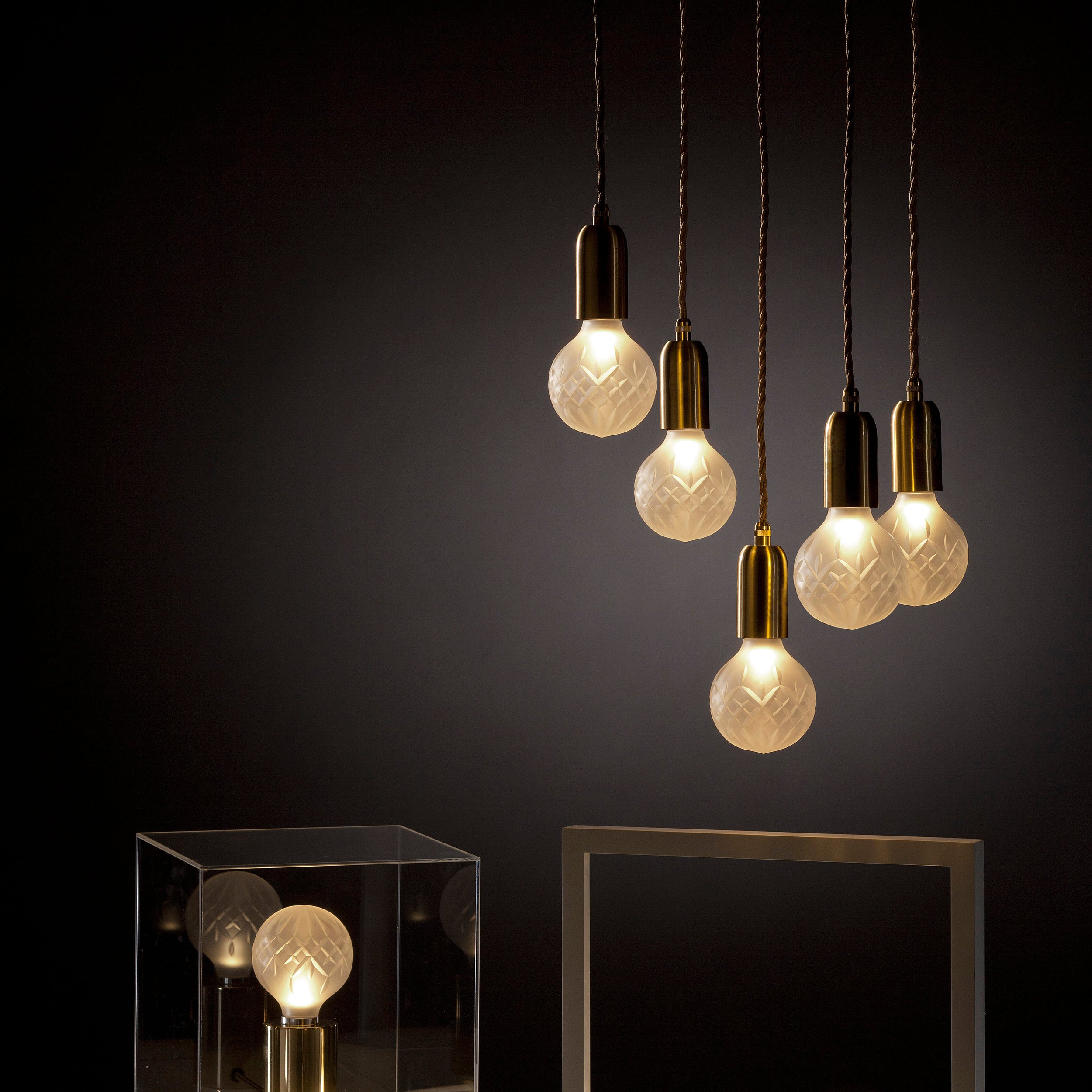 Crystal Bulb Pendant Light - Elegant Glass Ceiling Lighting Fixture for Dining Room, Kitchen Island & Bedroom Decor