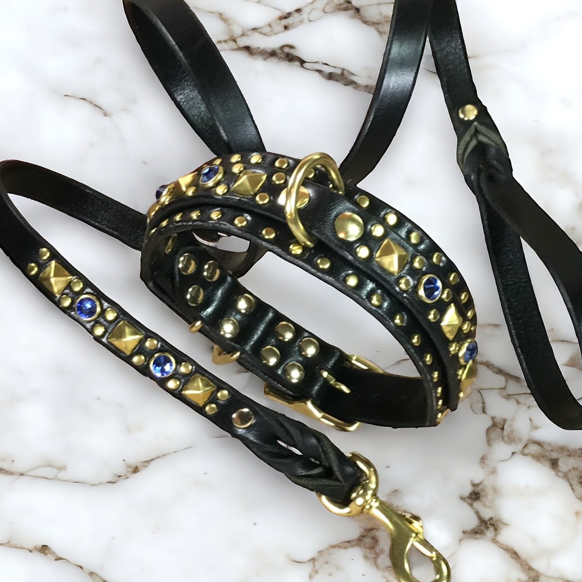 Premium Genuine Leather Dog Collar for Small & Medium Dogs - Adjustable & Stylish Pet Collar with Metal Buckle - Perfect for Daily Walks, Training & Fashion Accessory