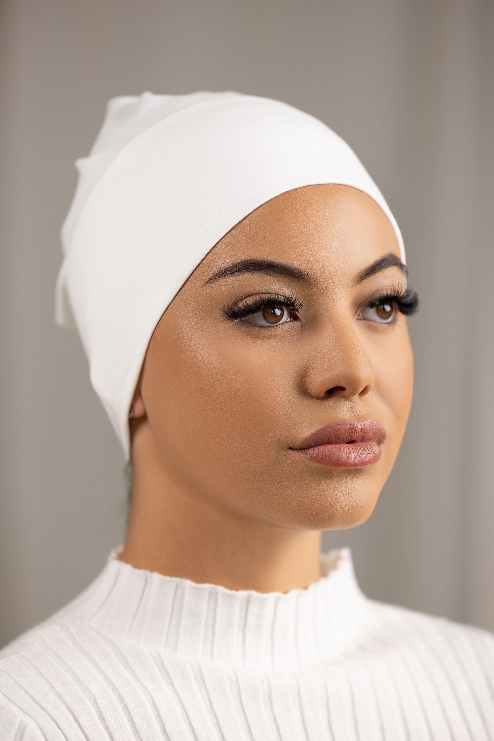 CC Cotton Cap in Shades of White - Soft & Breathable Unisex Baseball Hat for Men & Women - Perfect for Outdoor Sports, Casual Wear & Sun Protection