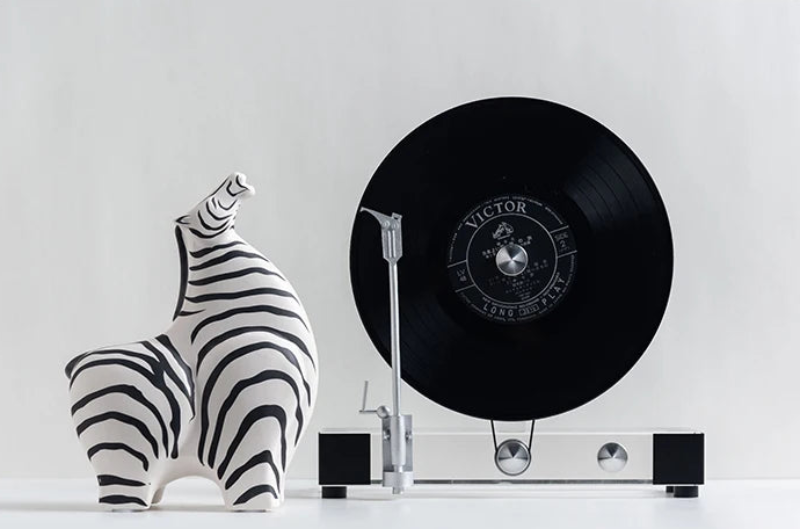 Handmade Safari Ceramic Sculpture - African Wildlife Decor for Home & Office - Perfect for Living Room, Bookshelf, or Desk Display