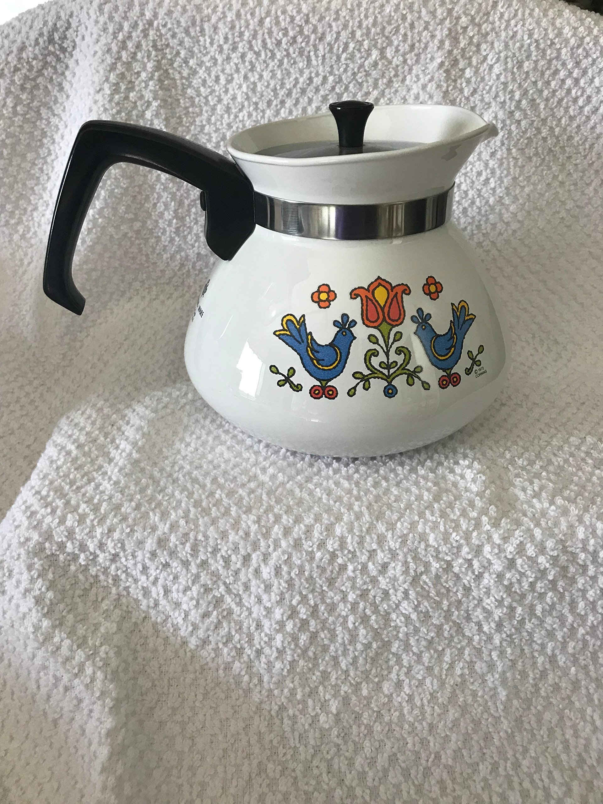 **Vintage Corning Ware Friendship Country Festival P-104 Tea and Coffee Pot - 6 Cup Capacity - Perfect for Tea Parties, Coffee Mornings, and Country-Themed Gatherings**