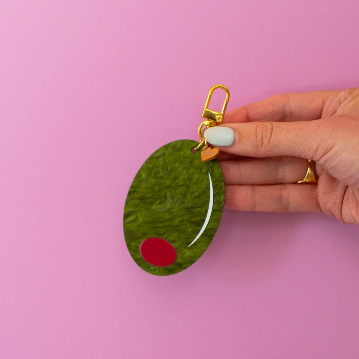 Premium Olive Keychain - Durable & Stylish Key Holder for Everyday Use - Perfect Gift for Home, Office, or Travel Accessories