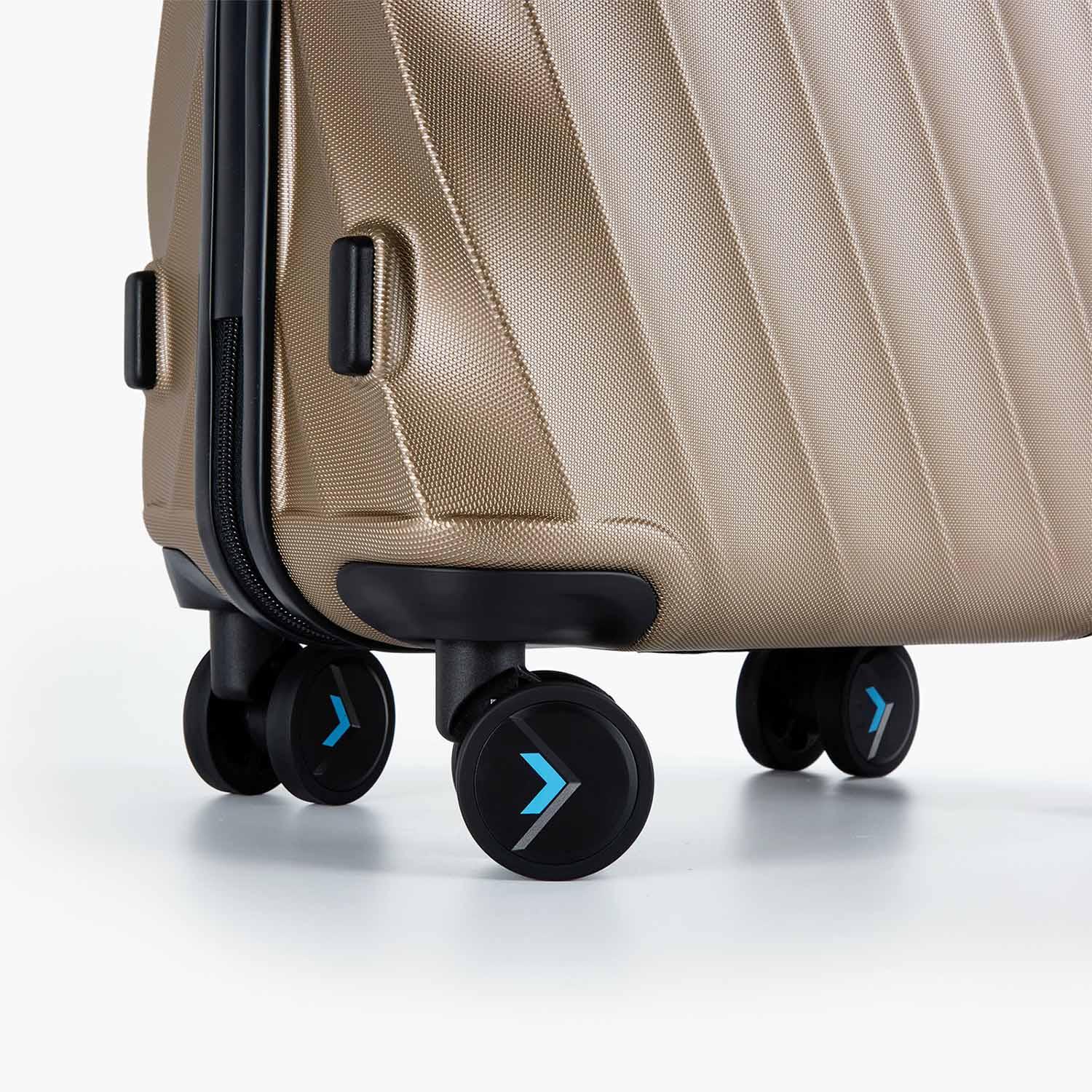 Globetrotter 20 Inch Hardside Spinner Carry-On Luggage - Lightweight Durable Suitcase for Business Travel & Weekend Getaways