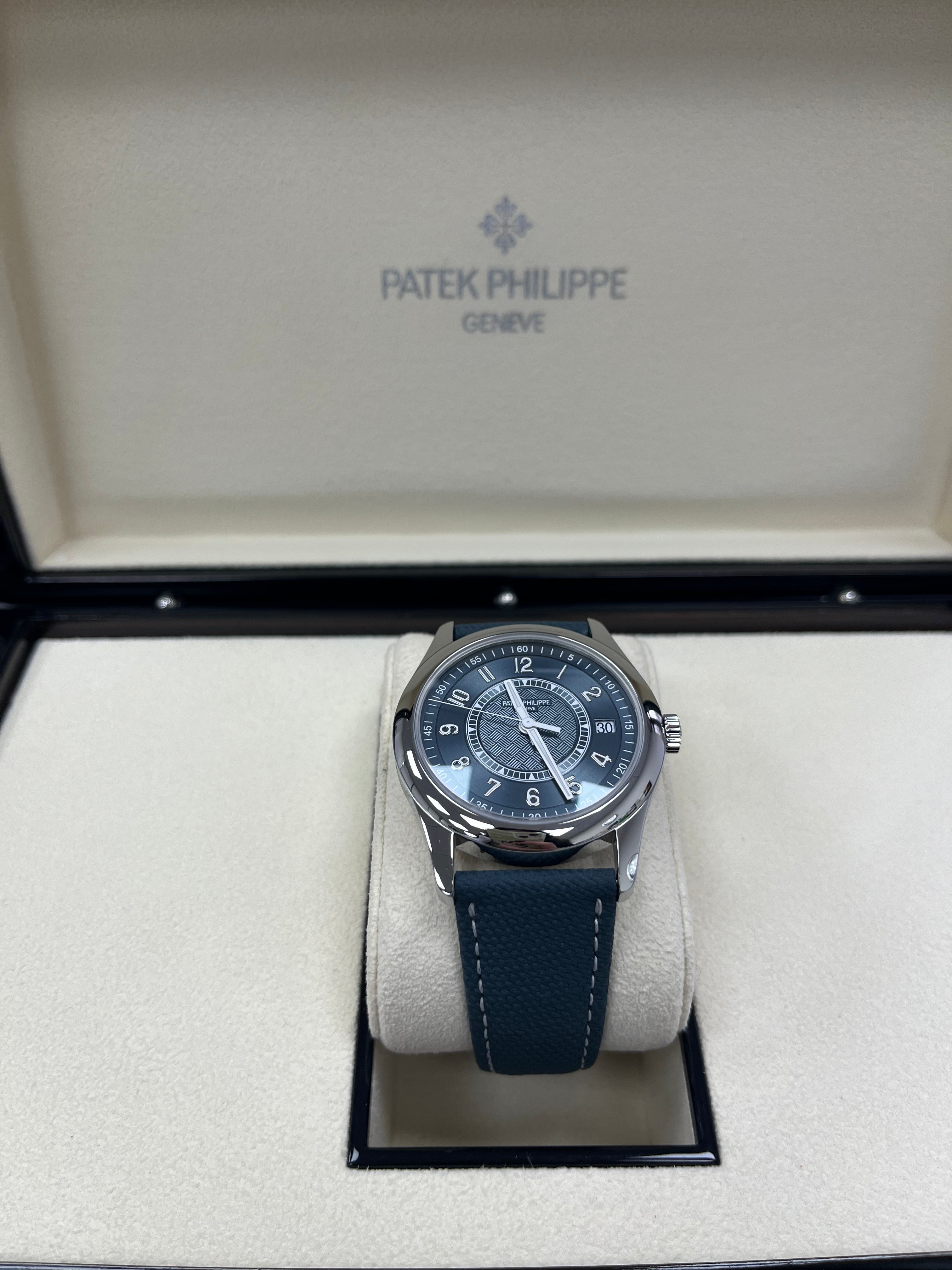 Patek Philippe Calatrava 6007A-001 Limited Edition Men's Luxury Watch - Perfect for Business Meetings, Formal Events & Collector's Showcase