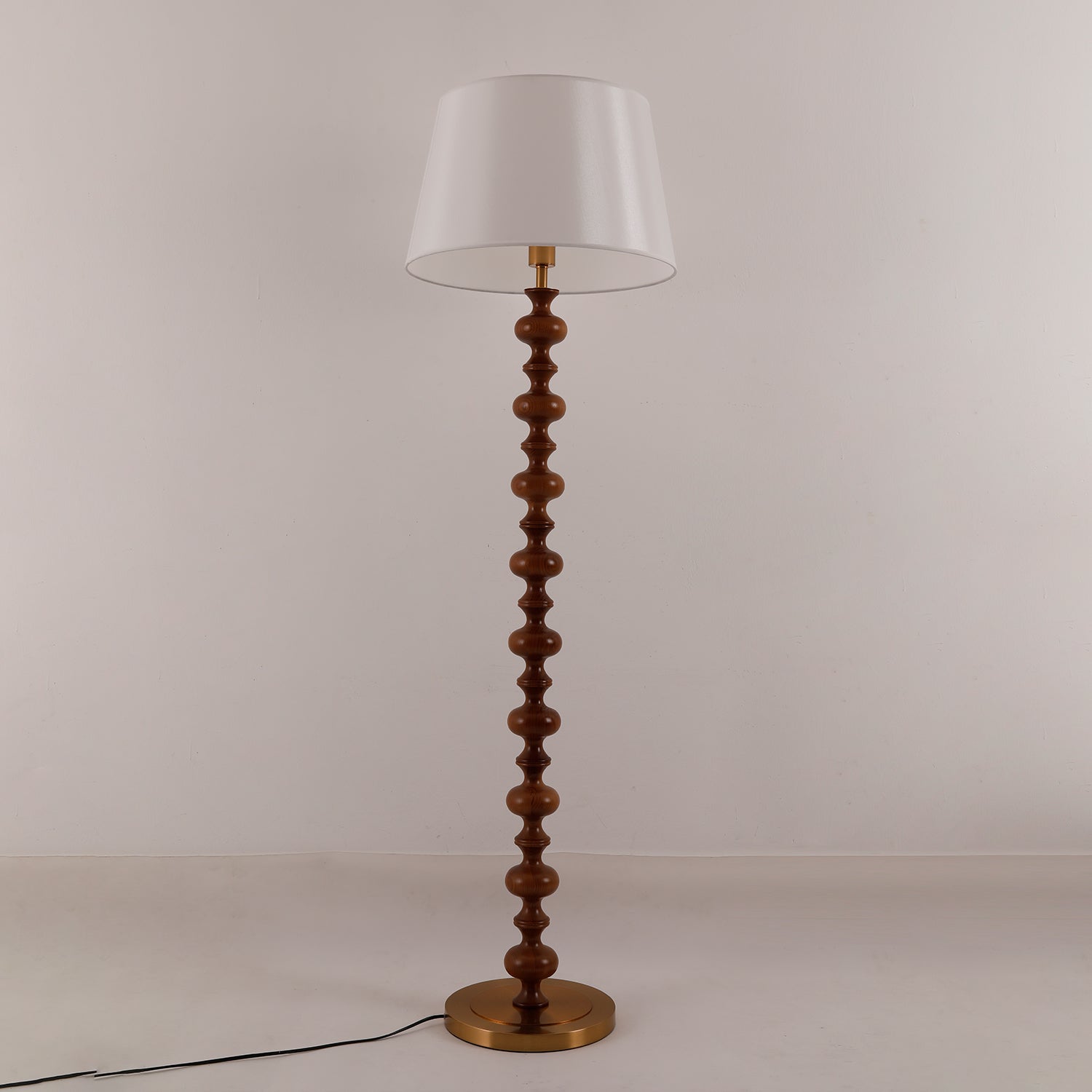Modern Eleanor Floor Lamp - Adjustable LED Standing Light for Living Room, Bedroom & Office - Stylish Home Decor Lighting for Reading & Relaxation