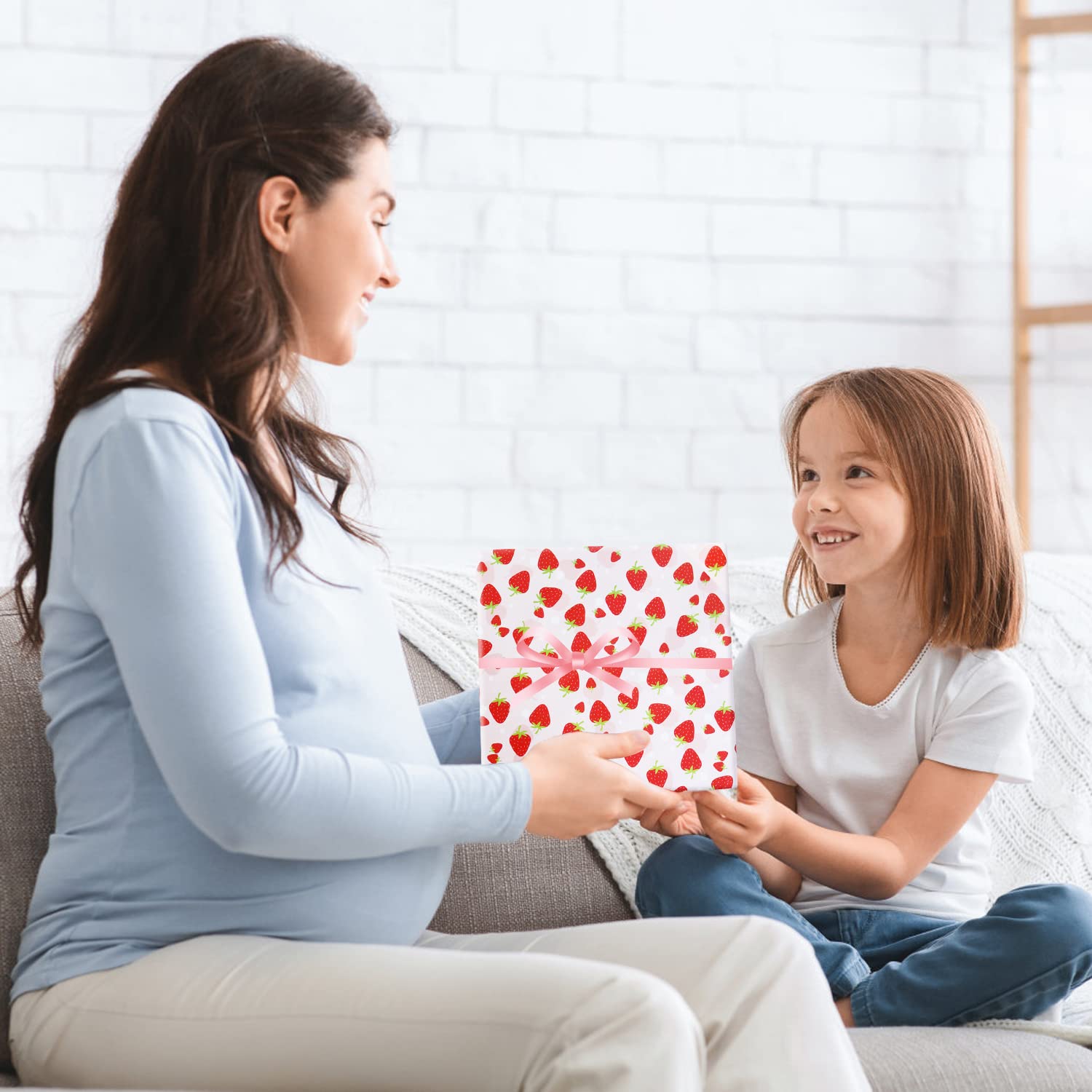 Premium Strawberry Gift Wrapping Paper - 7 Sheets (28