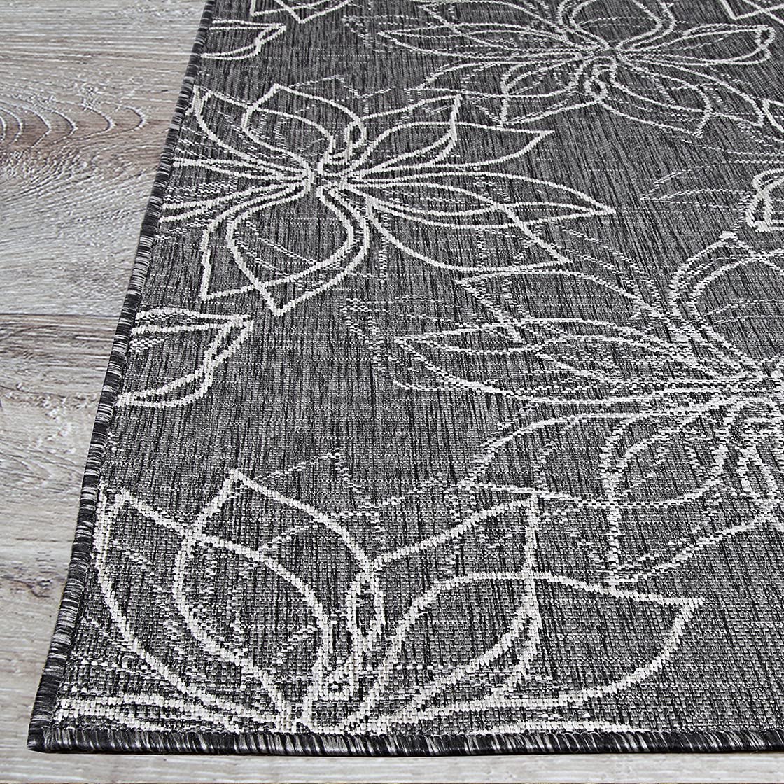 Couristan Charm Outdoor Area Rug - Botanical 6'6