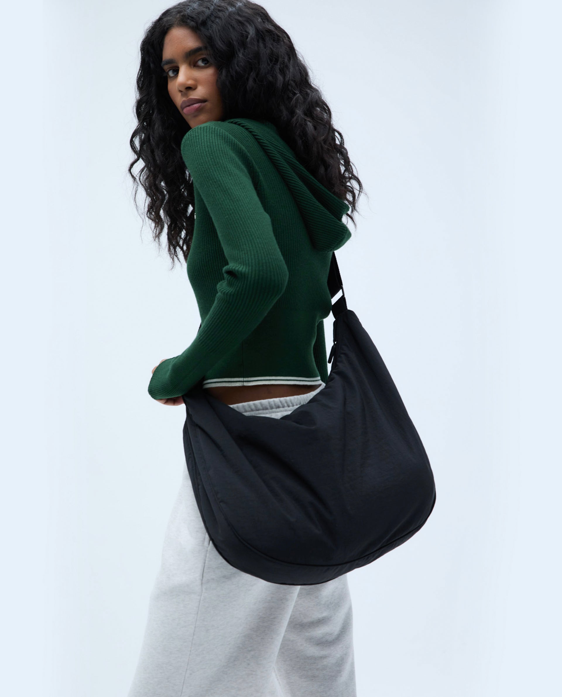 Stylish Black Slouchy Handbag for Women - Trendy Crossbody Purse for Casual Outings, Shopping & Travel