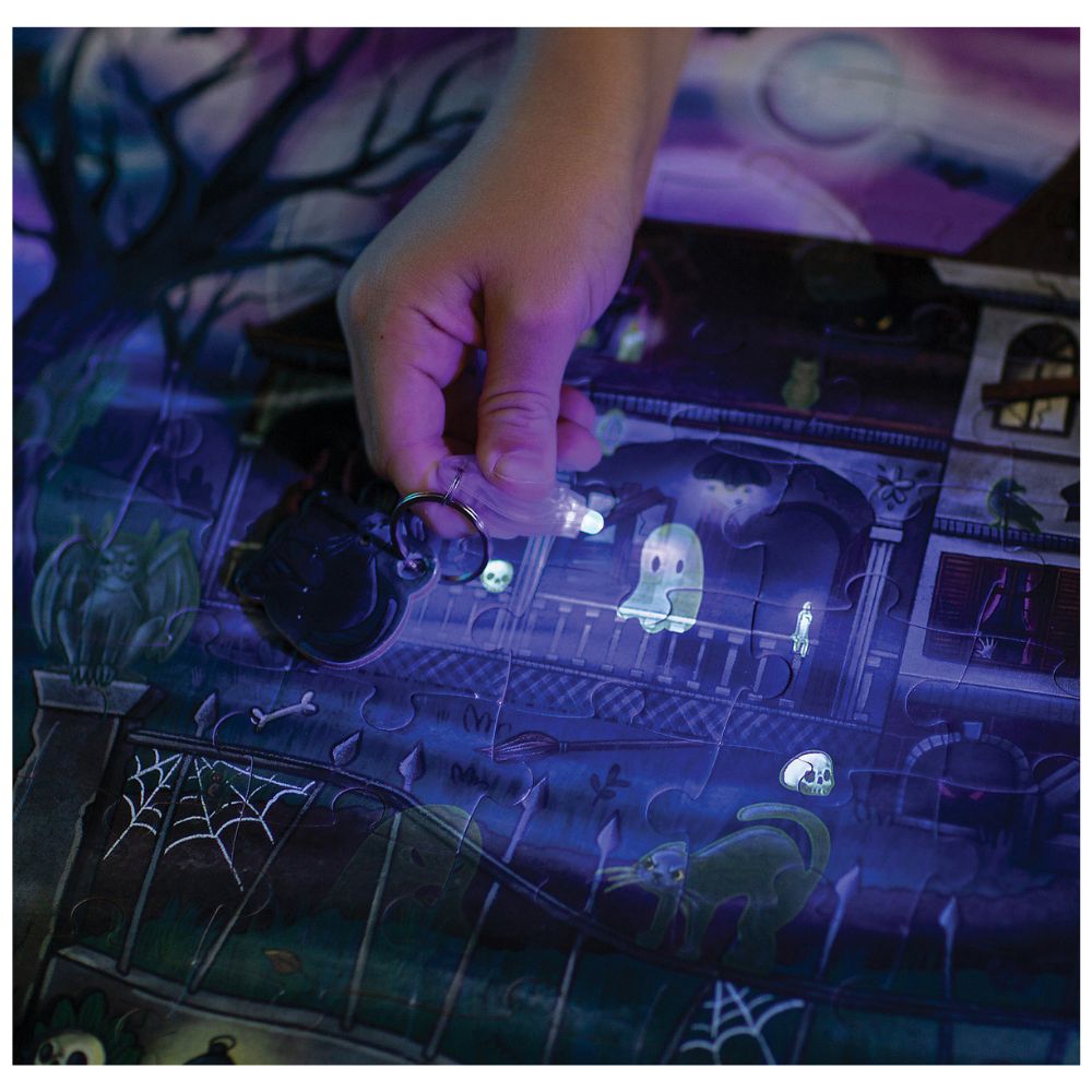 Peaceable Kingdom Ghosts in the Attic Glow-in-the-Dark Puzzle Game - Fun Family Board Game for Halloween Parties & Kids' Sleepovers