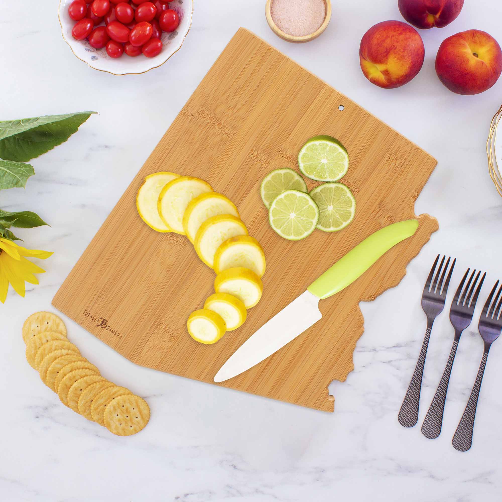 Arizona-Themed Wooden Cutting Board 13.5 x 11.75 Inches - Perfect for Kitchen Decor, Gift Giving & Southwest Style Home Cooking