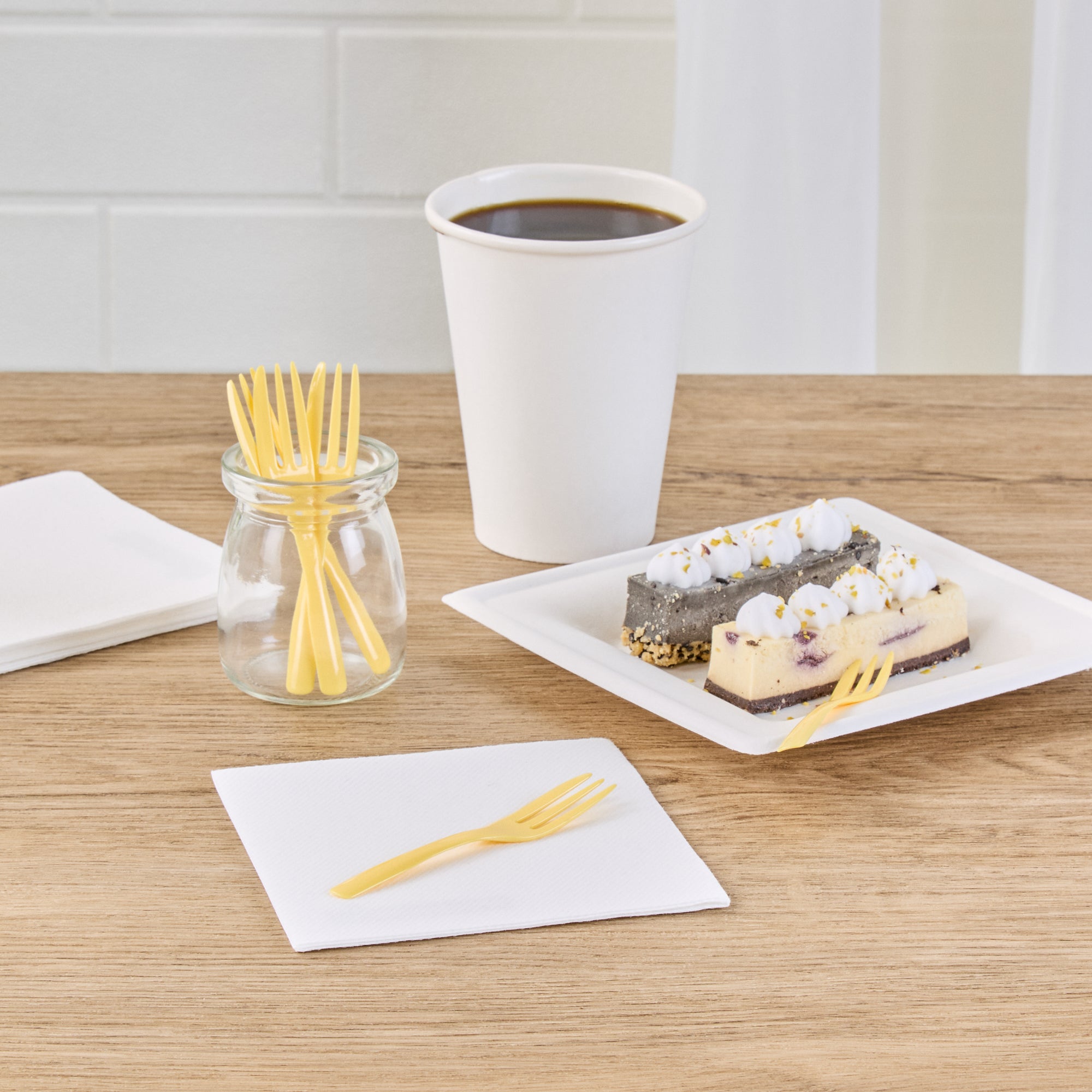 Baby Yellow Plastic Cake Forks with Knife Edge - 4 x 3/4 Inch - Pack of 500 - Perfect for Birthday Parties, Baby Showers & Catering Events