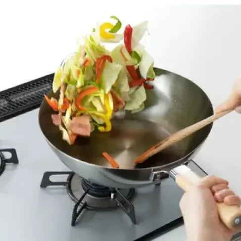 Premium Chitose Japanese Iron Non-Stick Frying Pan 26cm - IH Compatible, Healthy Cooking for Stir Fry, Omelets & Pancakes - Perfect for Home Chefs & Professional Kitchens
