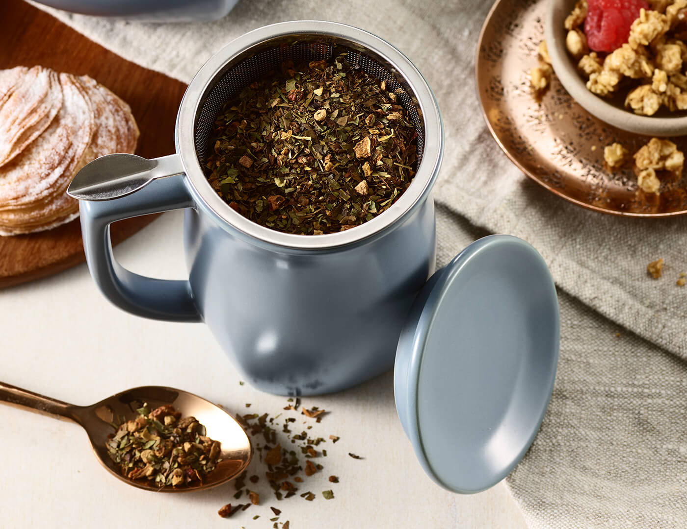 Premium Fiore Steeping Cup with Infuser Stone - Blue Glass Tea Infuser for Loose Leaf Tea - Perfect for Home, Office & Relaxation