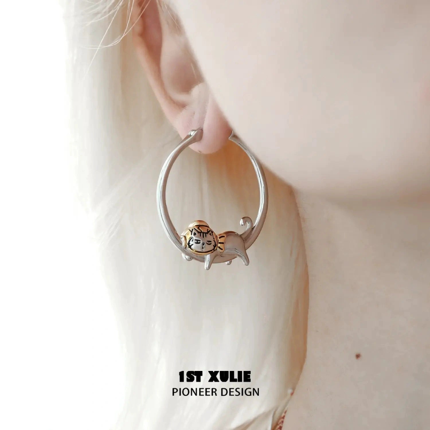 Graffiti Kitten Sterling Silver Pendant Necklace for Women - 925 Silver Lazy Cat Charm Jewelry - Perfect Gift for Cat Lovers, Birthday & Anniversary