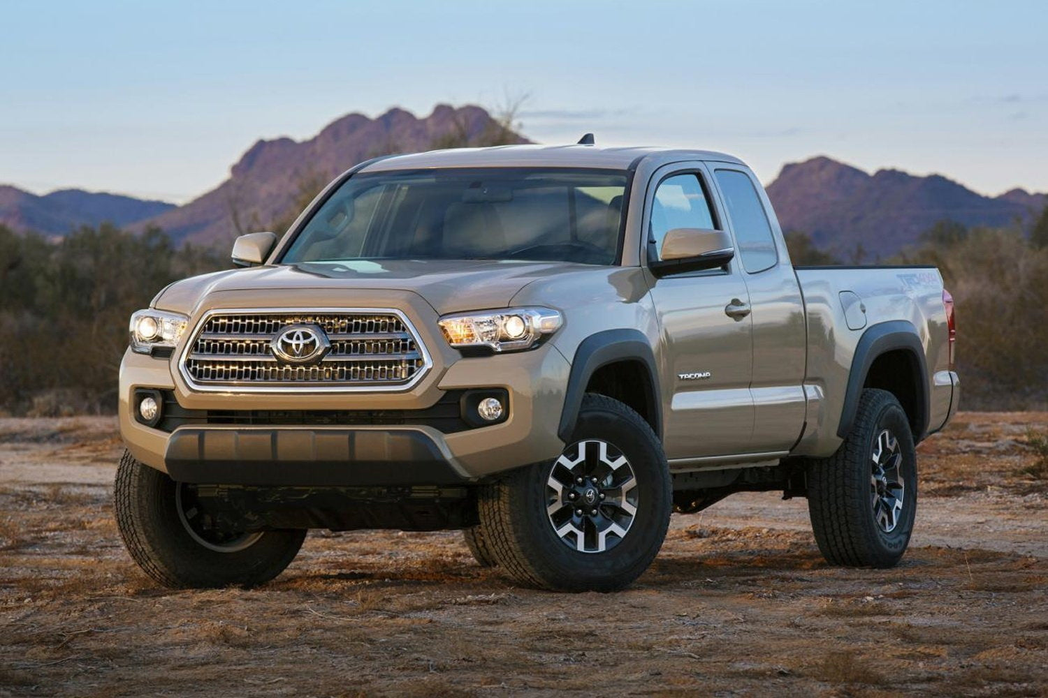 Clear Lens Fog Light Kit with Bezel Covers & Wiring for 2016+ Toyota Tacoma - Complete Installation Set for Off-Road Driving and Night Visibility