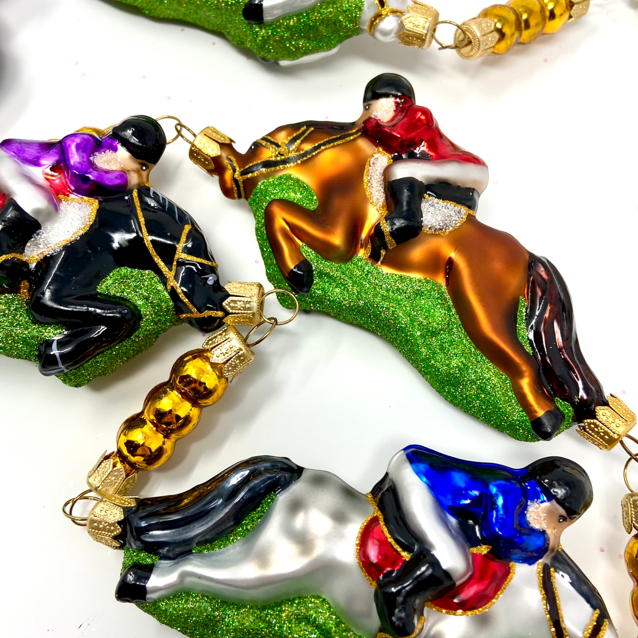 Handcrafted Derby Horse Blown Glass Christmas Garland - Elegant Holiday Decor for Tree, Mantel & Home Décor