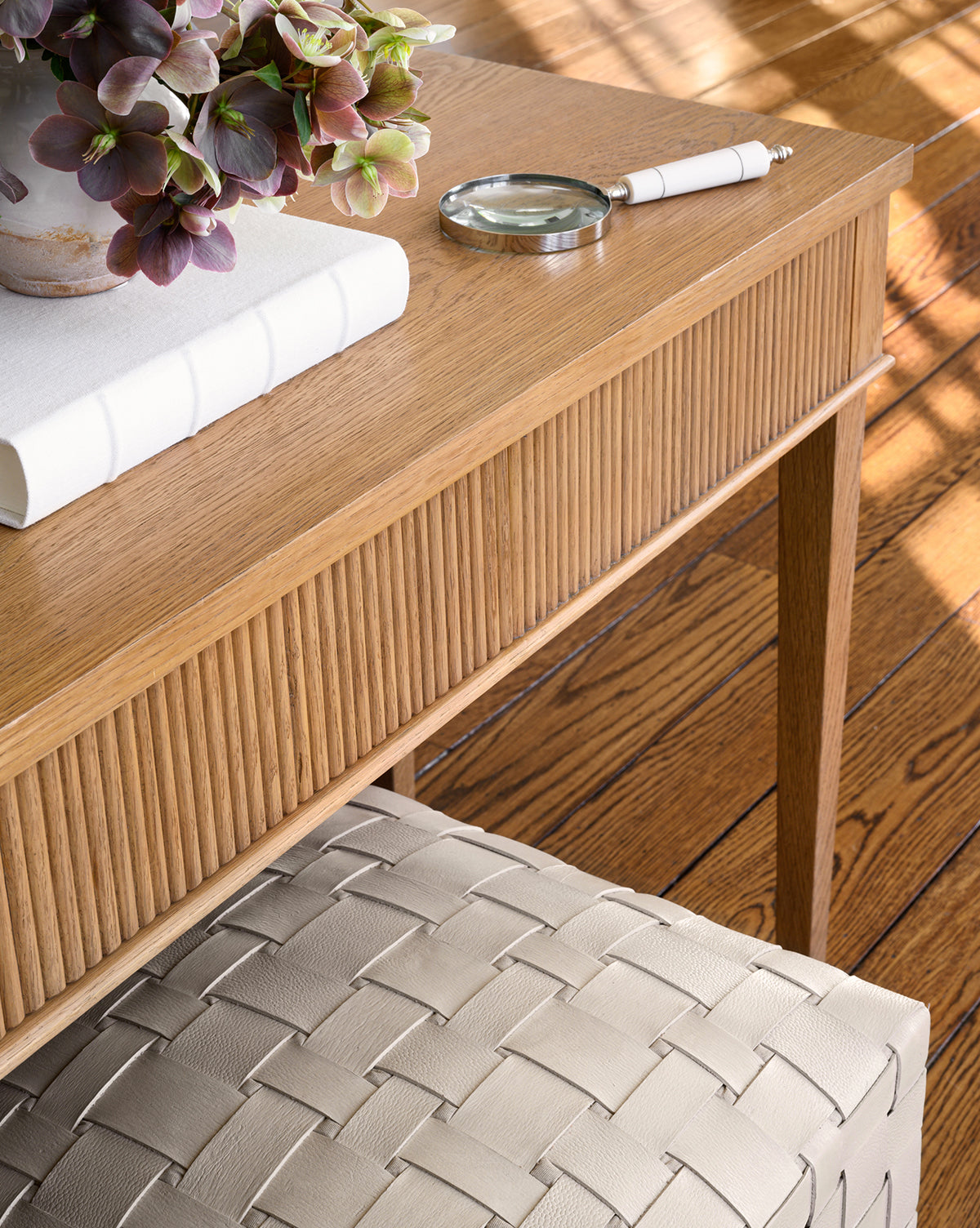 Modern Wooden Console Table with Storage - Mid-Century Design for Living Room, Entryway & Hallway - Perfect for Home Decor & Organization