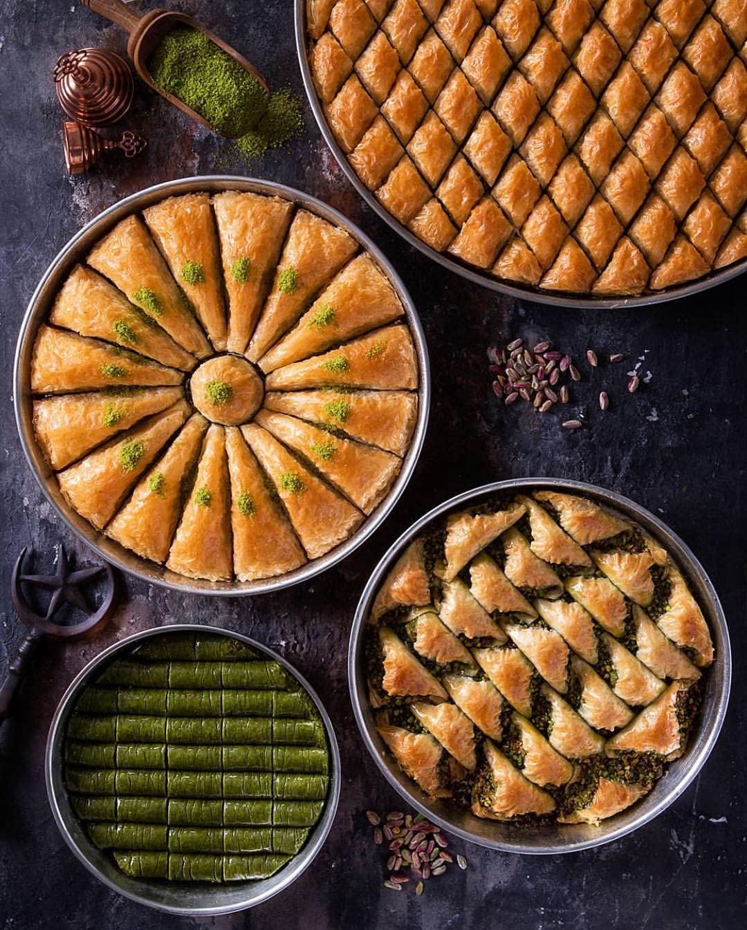 Premium Hafiz Mustafa 1864 Istanbul Baklava Pastry Gift Box - Authentic Turkish Baklava with Pistachio, Hazelnut & Walnut - Fresh Phyllo Dough Dessert Snacks - Perfect for Birthdays, Christmas Gifts & Special Occasions - Enjoy as Afternoon Tea Treat or Holiday Dessert
