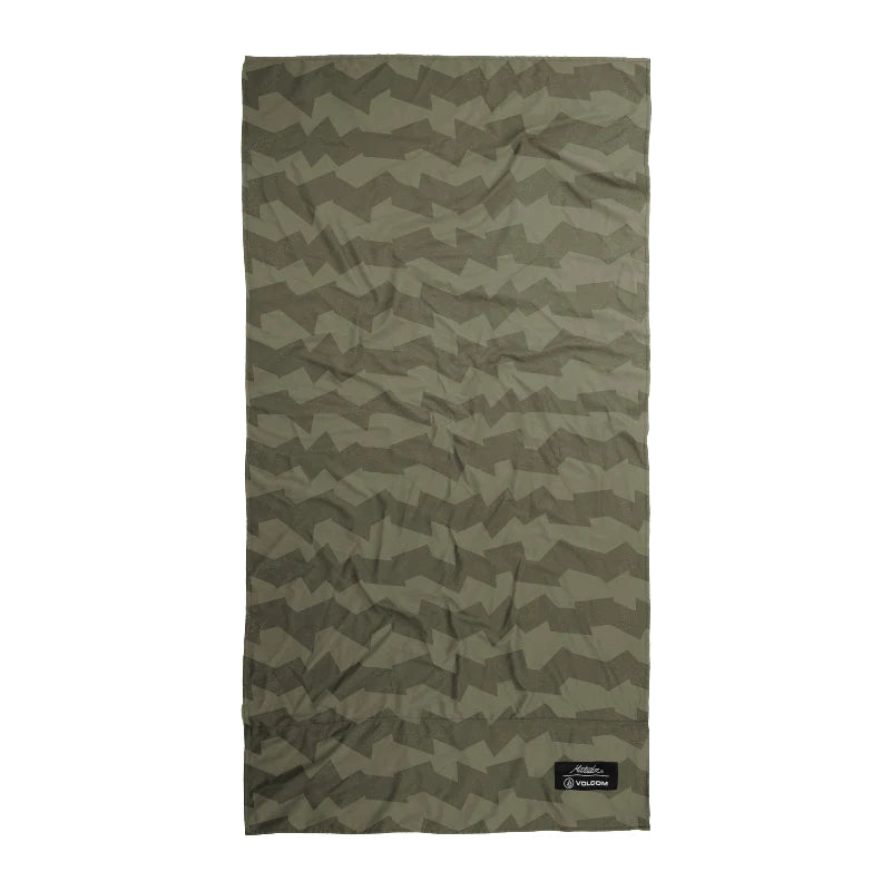 Ultra Lightweight & Quick Dry Packable Beach Towel - Compact Travel Towel for Swimming, Yoga, Gym & Outdoor Adventures