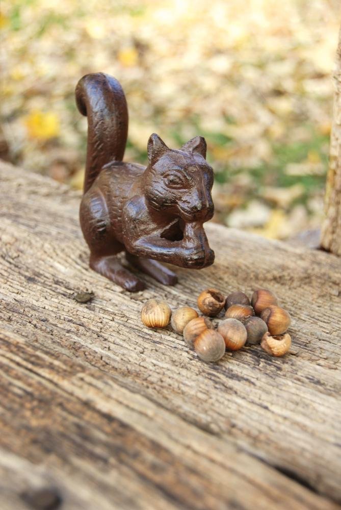 Esschert Design Large Cast Iron Animal Statues - Set of 4 Rustic Home & Garden Decor for Outdoor Patio, Lawn, or Indoor Shelf Display