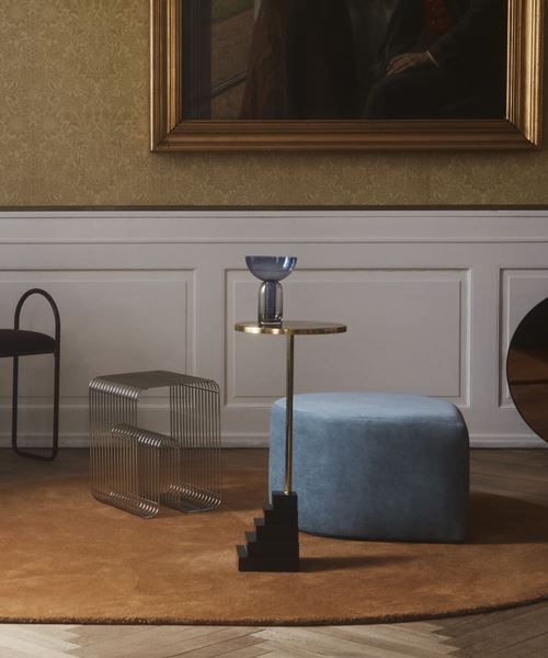 AYTM Curva Metal Stool & Side Table in Silver - Modern Bar Stool and Accent Table for Living Room, Bedroom or Outdoor Patio