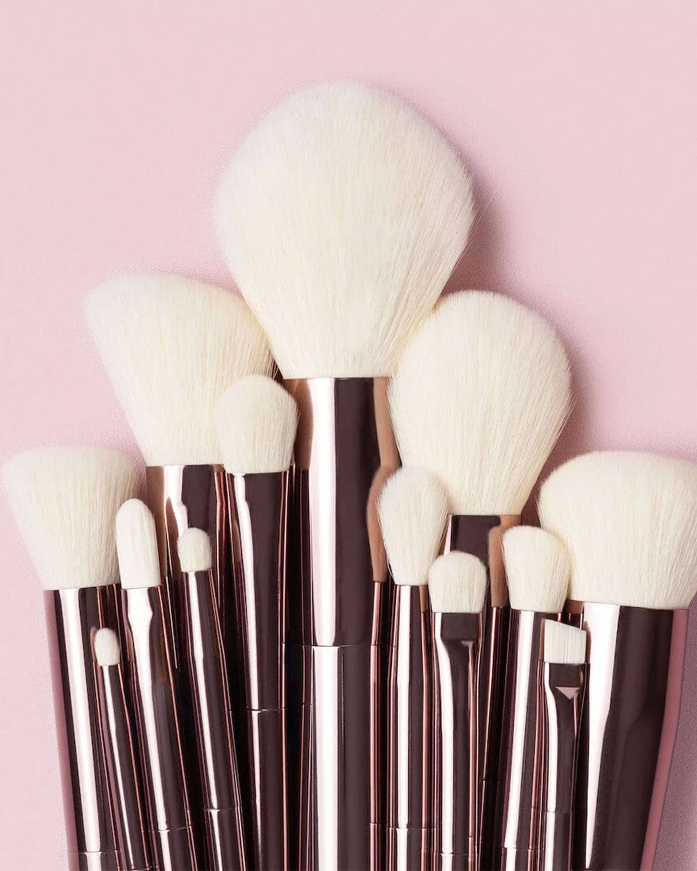 Sustainable Vegan Concealer Brush for Flawless Makeup Application - Cruelty-Free & Eco-Friendly Luxury Makeup Tool for Full Coverage & Precision Blending | Perfect for Everyday Use, Professional Makeup Artists & Travel