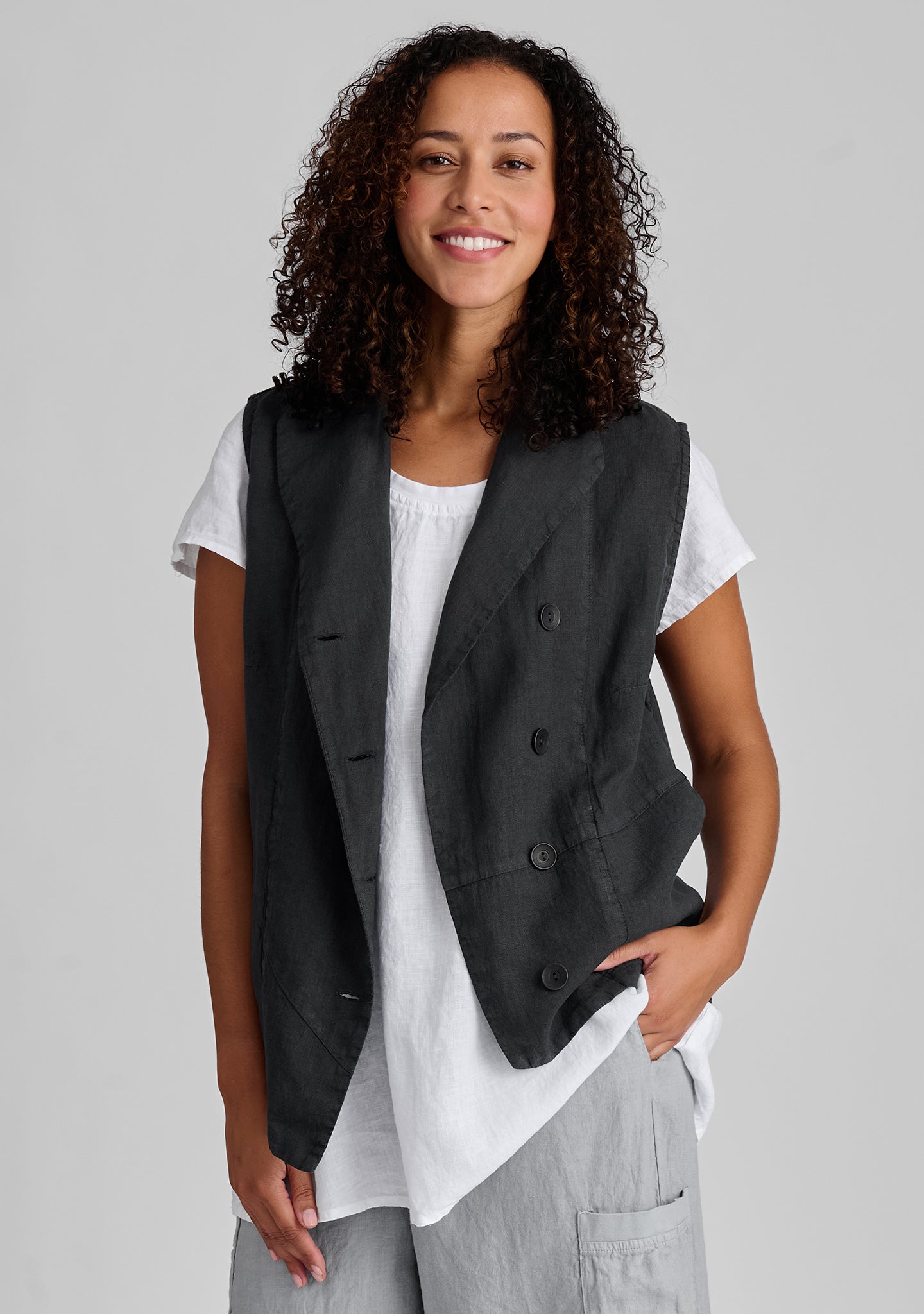 Stylish Chelsea Linen Vest for Women - Breathable Summer Fashion Top - Perfect for Casual Outings, Beach Cover-ups & Layering