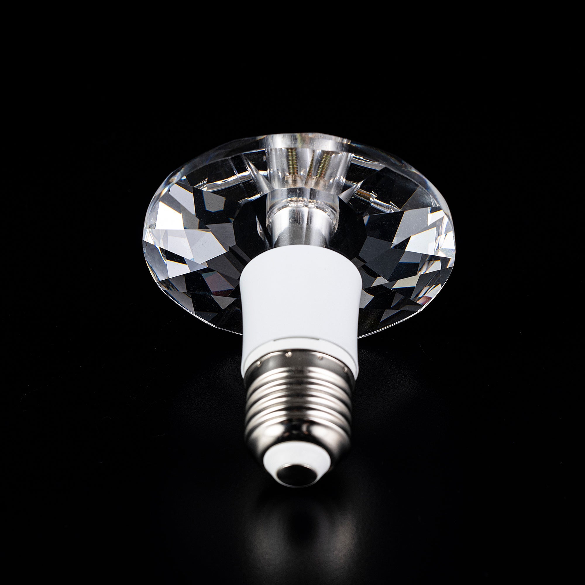 SAUCER DIAMOND Crystal LED Light Bulb - Large Size, Energy Efficient, Dimmable, Warm White 3000K - Perfect for Chandeliers, Pendant Lights & Home Decor