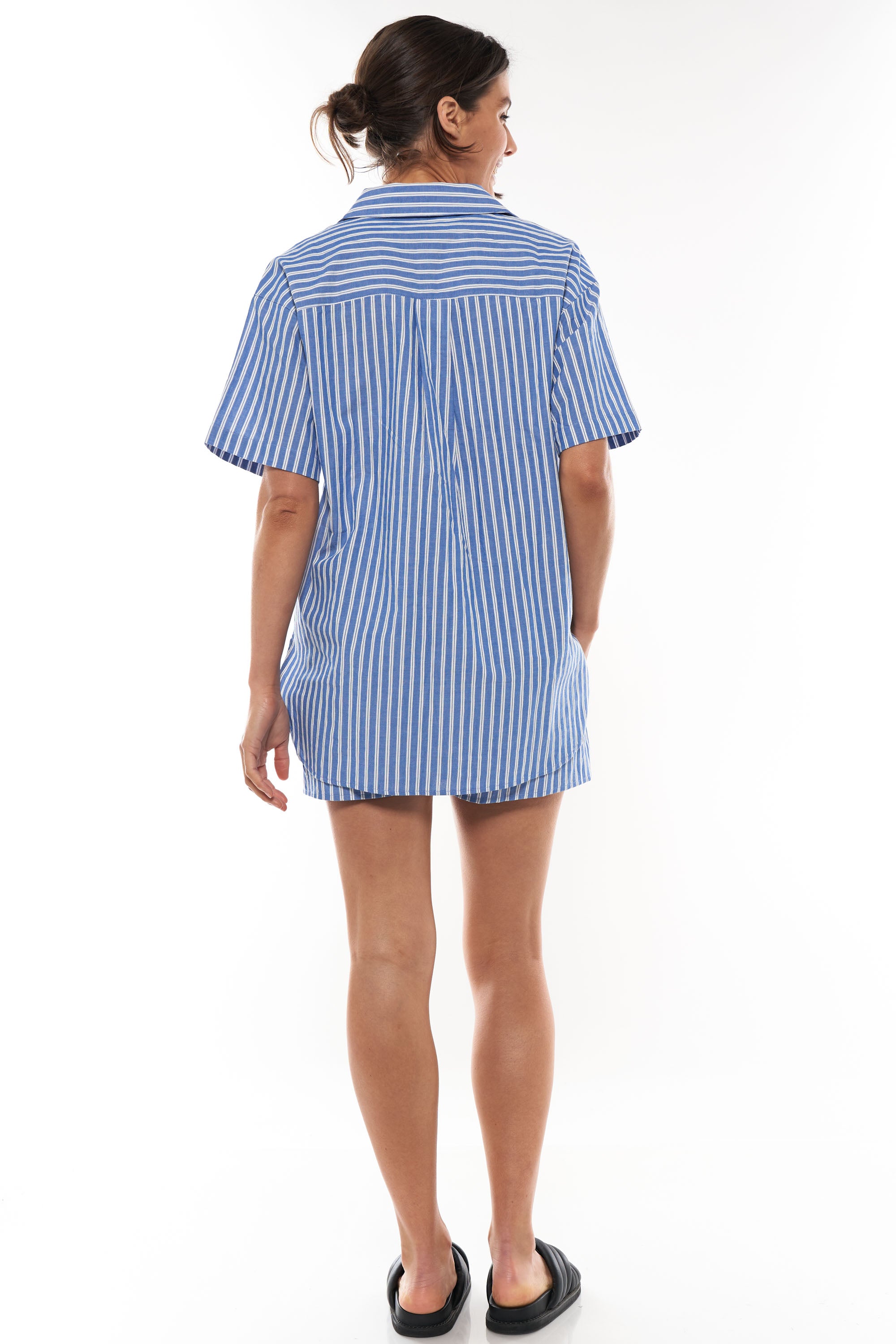 Time And Place Shirt - Trendy Graphic Tee for Men & Women | Casual Everyday Wear for Outings, Dates & Social Events