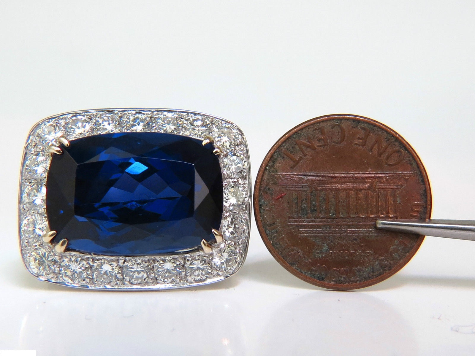 18KT GIA Certified 22.95 Carat Natural Tanzanite & Diamond Engagement Ring - Custom Mounted in 18K Gold - Perfect for Wedding, Anniversary & Special Occasion Gifts