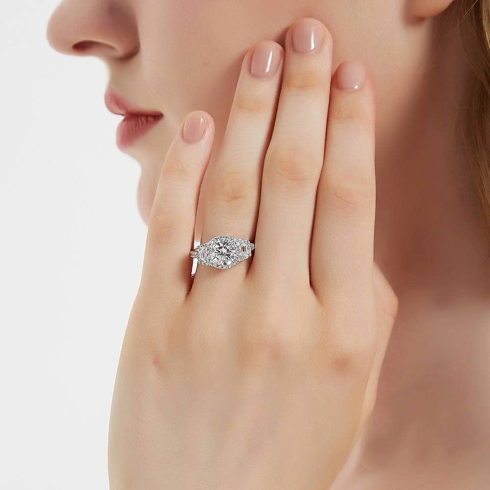 BERRICLE Sterling Silver 3-Stone Wedding & Engagement Ring - 1.6ct Round Cut Cubic Zirconia CZ Halo Ring for Women - Rhodium Plated Size 4-10 - Perfect for Proposals, Anniversaries & Special Occasions