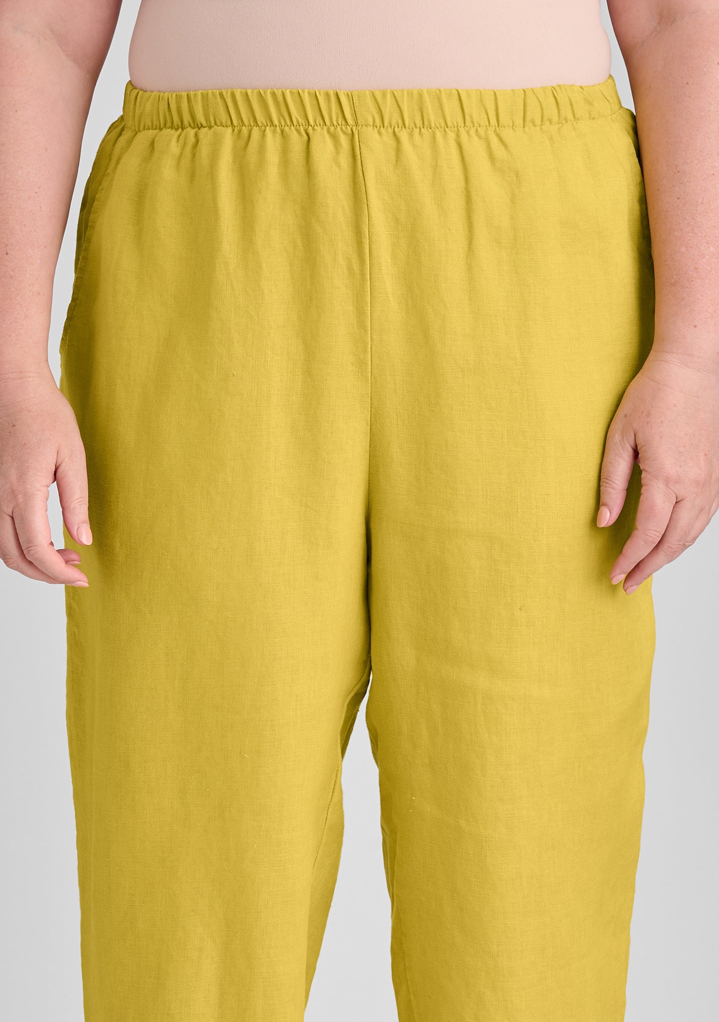 Stylish Tapered Linen Pants for Women - Comfortable & Breathable Summer Casual Pants for Work, Travel & Everyday Wear