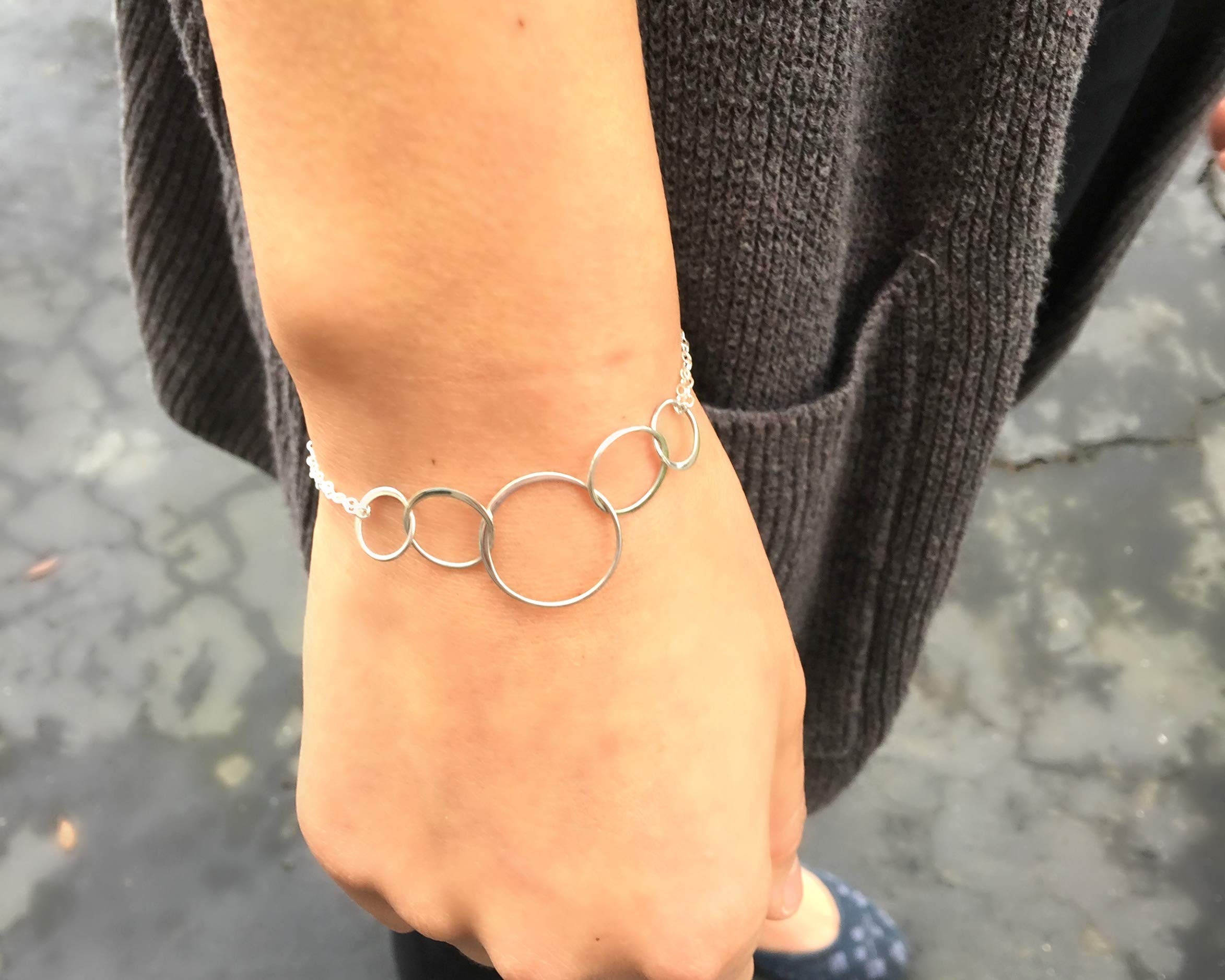 EFYTAL 50th Birthday Gifts for Women - 925 Sterling Silver 5 Circle Ring Bracelet, Elegant Jewelry for Sister, Mom, Wife - Perfect 50 Year Old Birthday Present for Parties, Anniversaries & Special Occasions