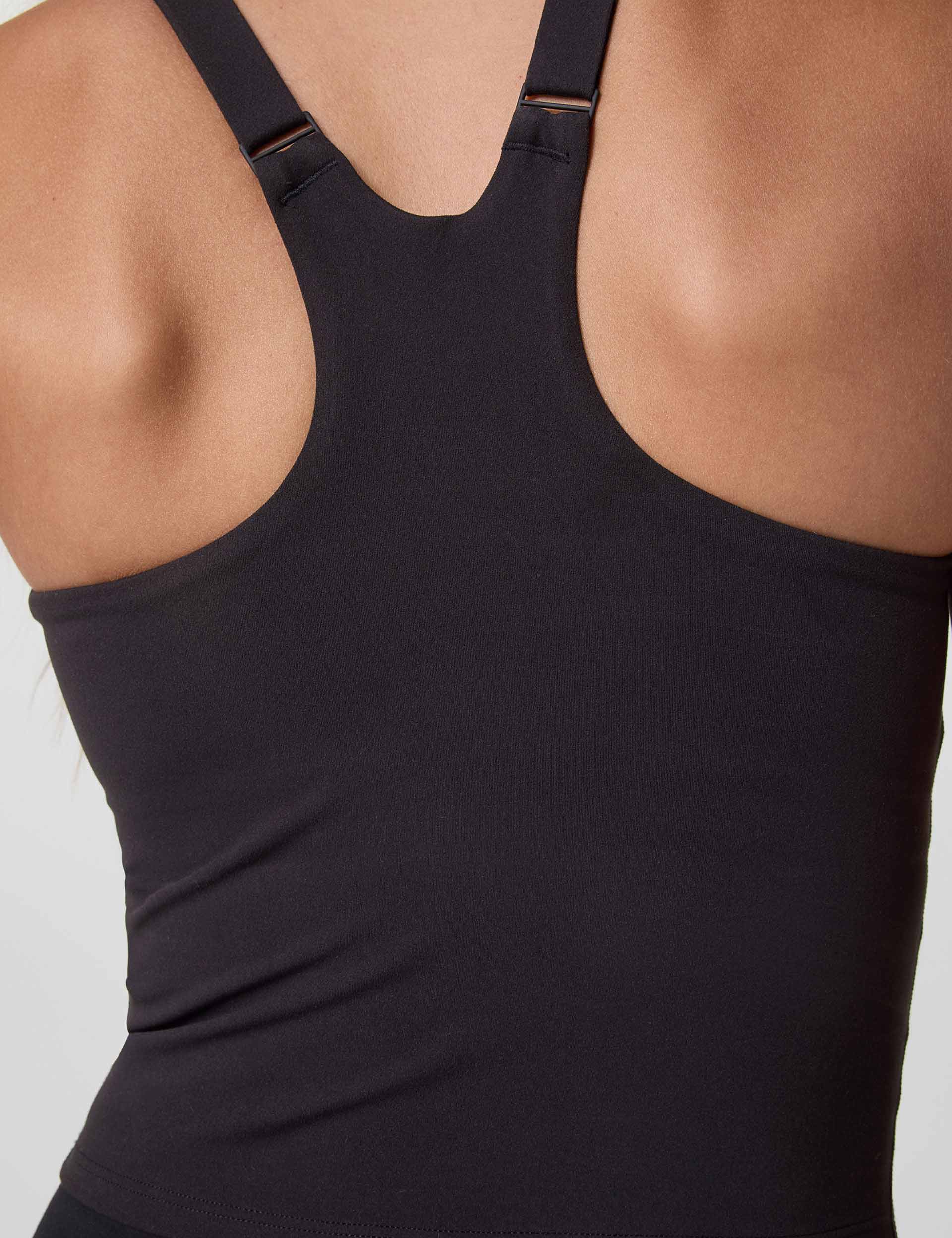 Dynamic Tank Top for Women - Black Workout Shirt for Yoga, Running & Gym - Breathable & Comfortable Fitness Apparel