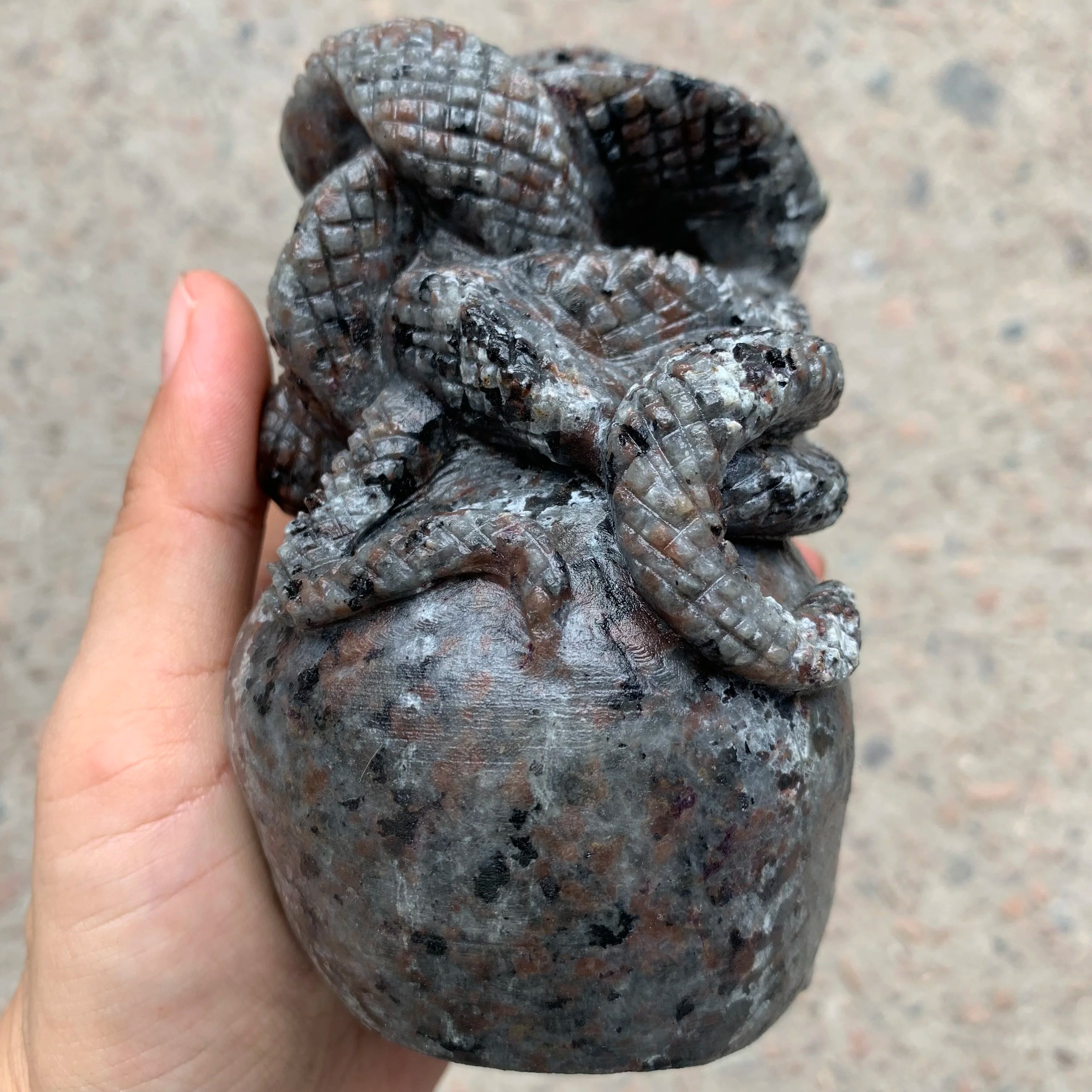Natural Yooperlite Stone Carved Skull with Snake-Shaped Crystal - Handcrafted Statue for Home Decor, Office Display & Spiritual Healing
