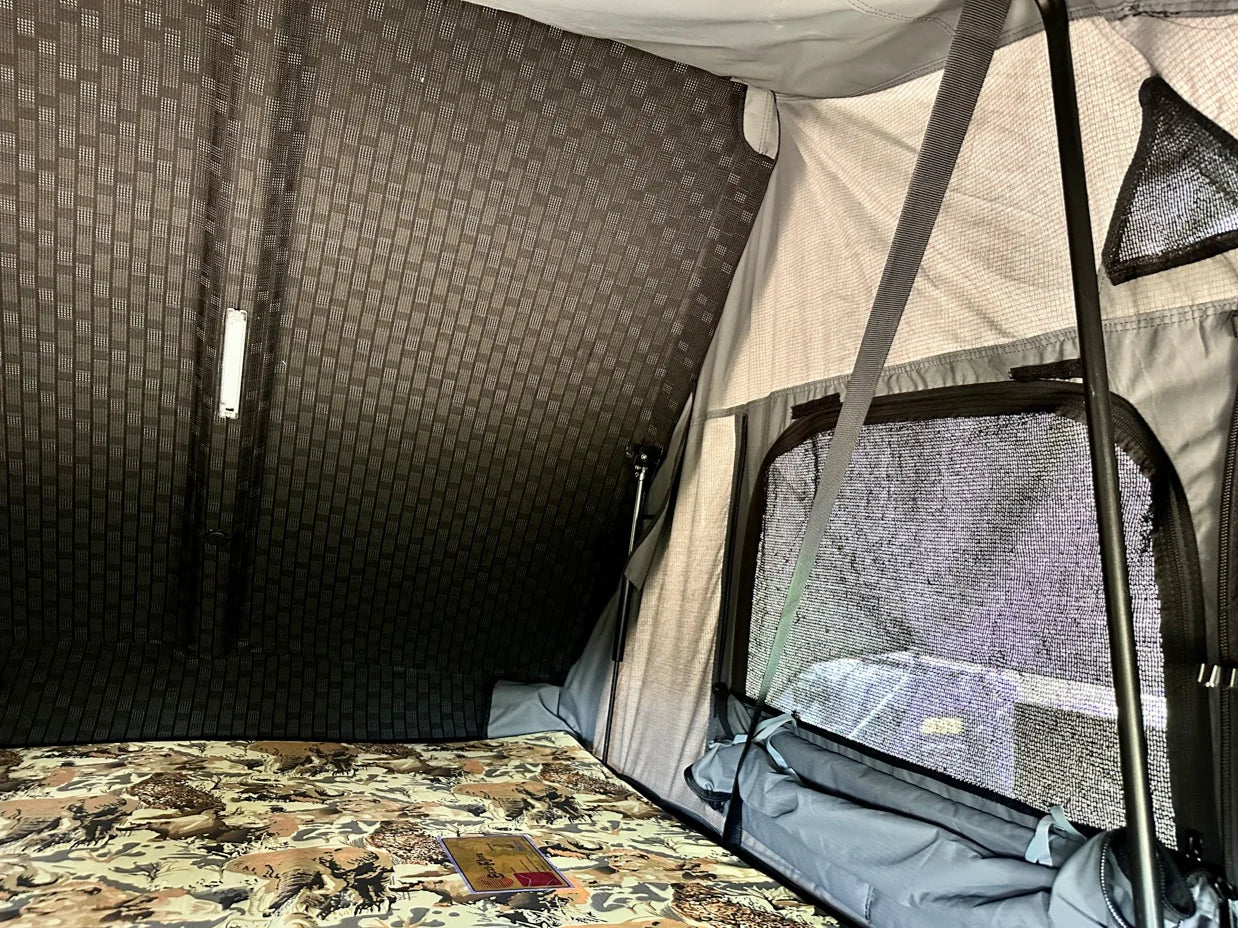 Eezi Awn Sabre Hard Shell Roof Top Tent - Lightweight & Durable Rooftop Camping Tent for SUVs & Trucks - Perfect for Off-Road Adventures & Outdoor Travel