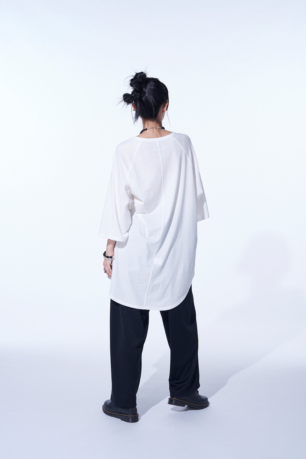 Oversized Cotton Jersey T-Shirt with Raglan Sleeves and Center Back Stitch - Comfortable Casual Wear for Men & Women | Perfect for Everyday Outfits, Lounge Wear and Street Style Fashion