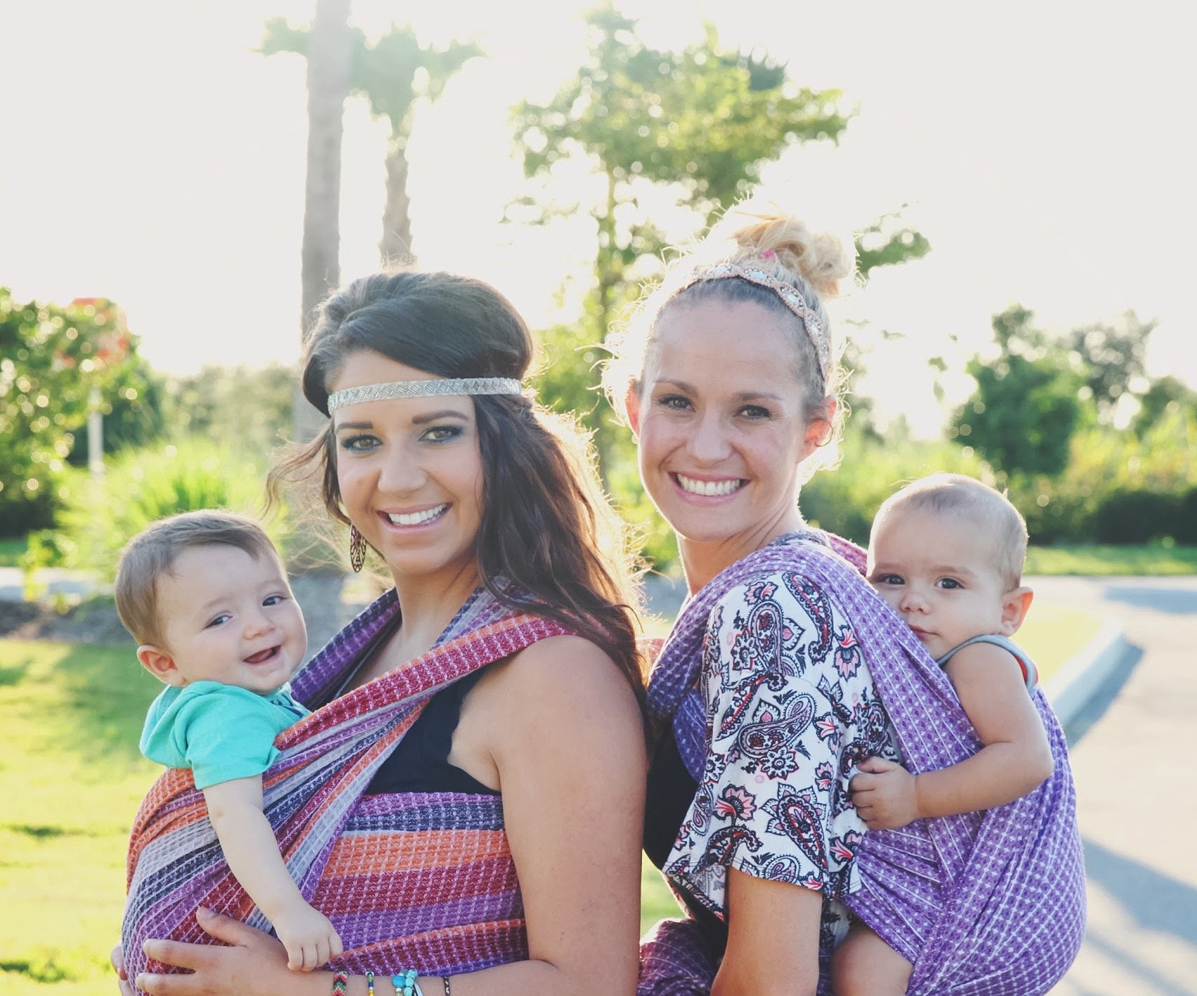Premium Hip Baby Wrap - Soft Woven Baby Carrier for Infants & Toddlers (0-36 Months) | Ergonomic Baby Sling Carrier for Hands-Free Parenting | Ideal for Baby Shower Gifts, Nursing Cover & On-the-Go Parenting | Kiwi Honeycomb Design