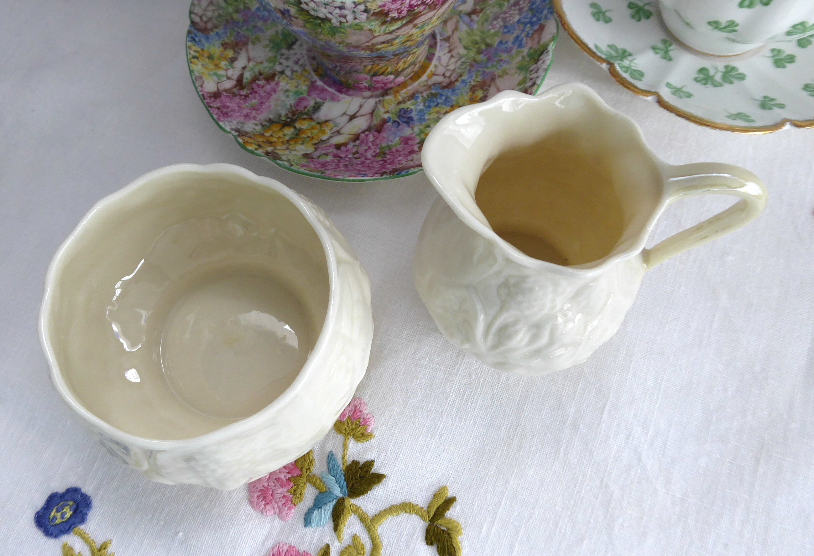 Belleek Ireland Cream and Sugar Set - Lotus Bacchus Luster Ceramic Vintage 1981 - Perfect for Afternoon Tea and Collectible Display