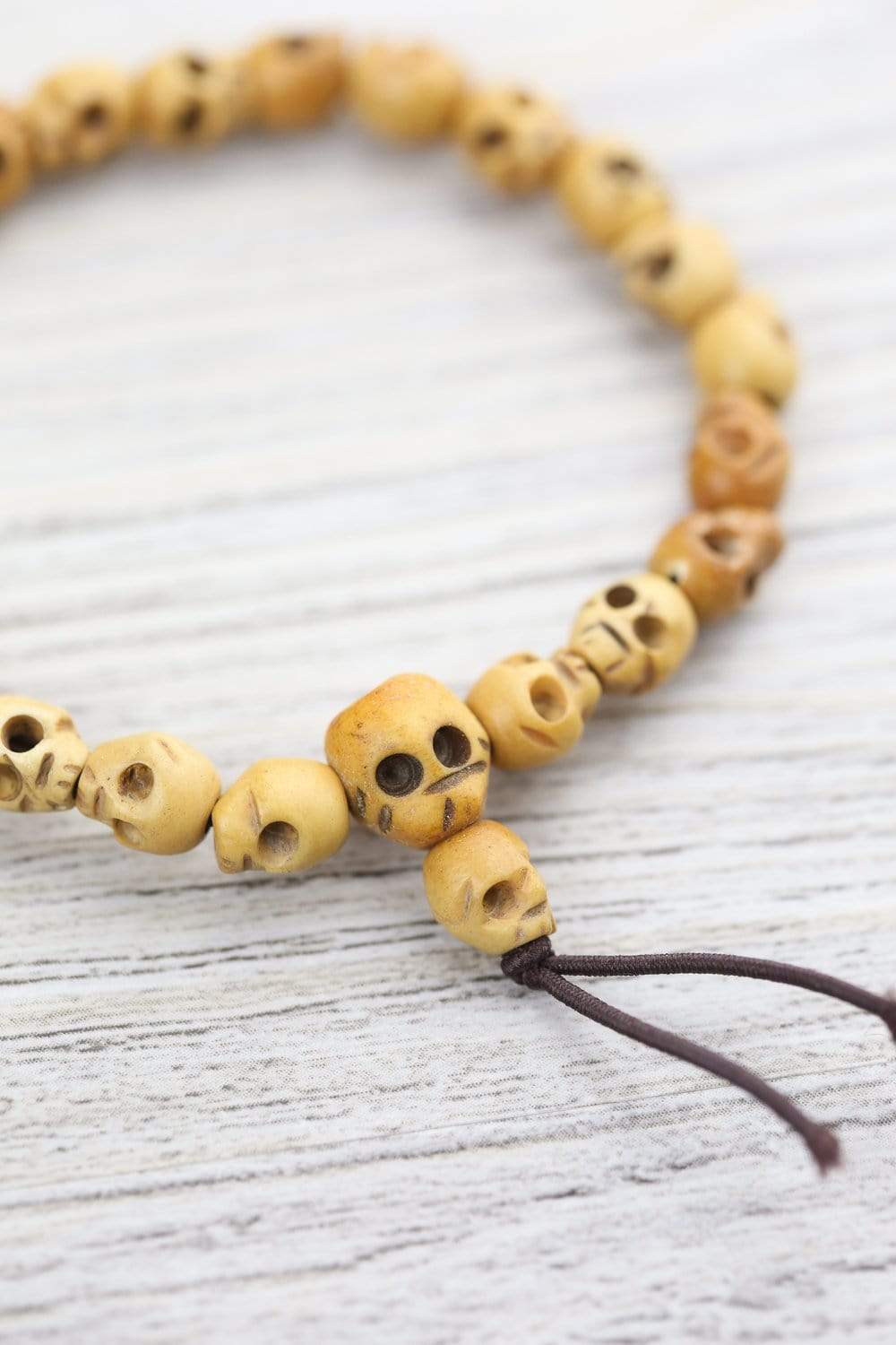 Hand Carved Skull Wrist Mala Beads - 108 Natural Wood Prayer Beads for Meditation, Yoga & Spiritual Practice - Buddhist & Hindu Prayer Bracelet for Men & Women